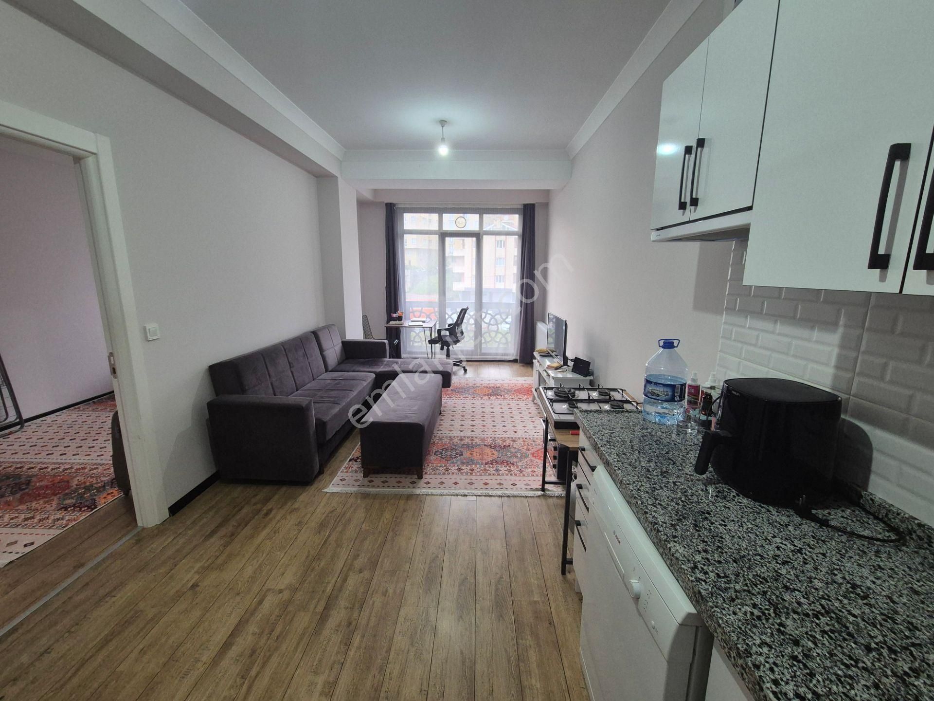 Yeditepe Üniv.karşısı Yeni Bina, 7/24 Güvenlik, Eşyalı 1+1 Daire