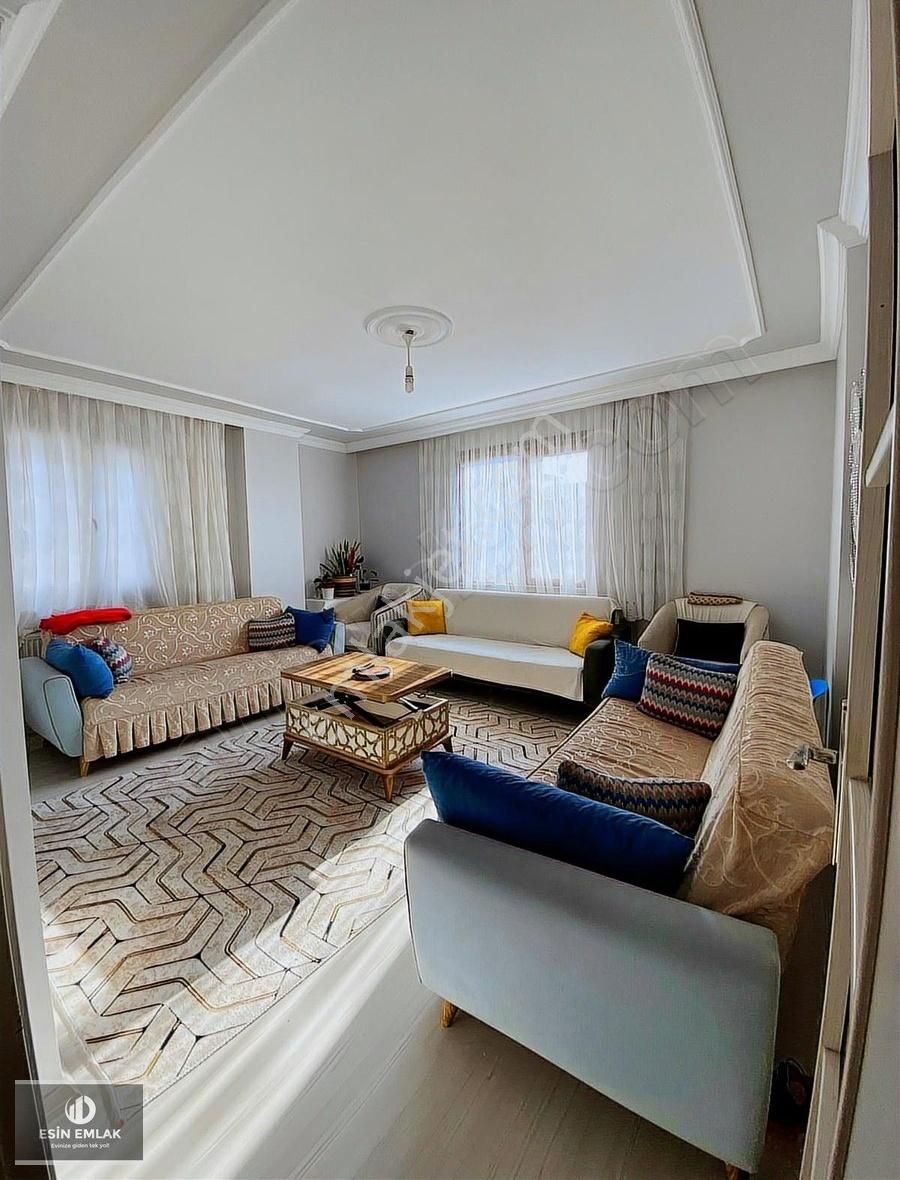 Acil!! Beylikbağı Mah Ferah Balkonlu E-5'e Yakın Satılık 2+1
