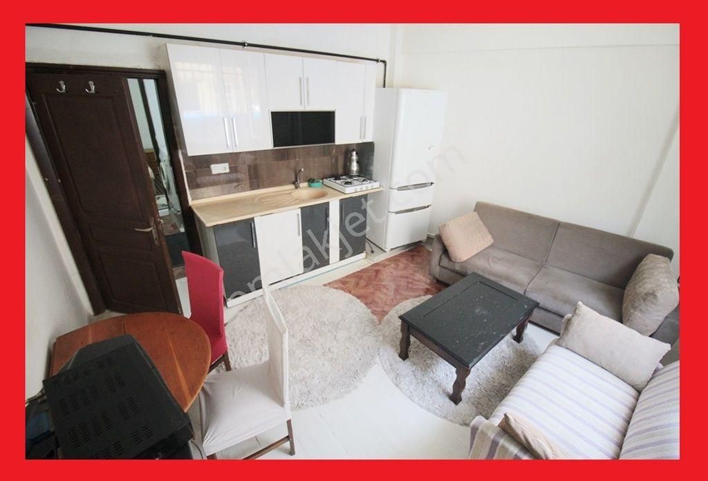 Otogar Karşısında 2 Kişinin Kalabileceği Eşyalı Kiralık Daire