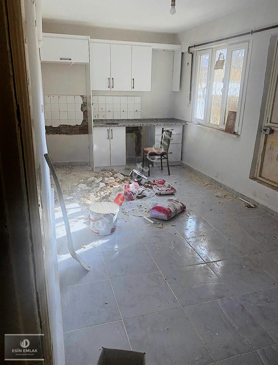 Tatlıkuyu Mah Ferah İçi Lüx Geniş M2'li Balkonlu 3+1 Satılık