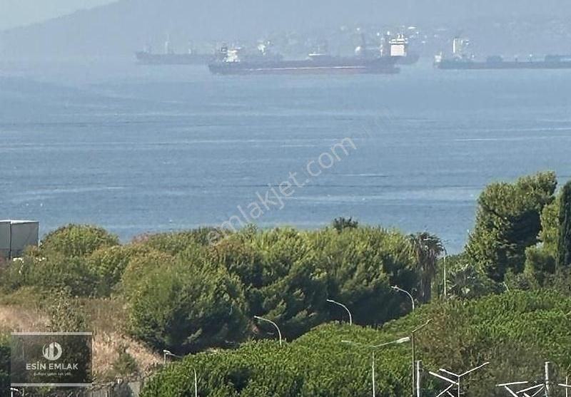 Kaynarca Mah Sahil Bulvarında Deniz Manzaralı Satılık Daire