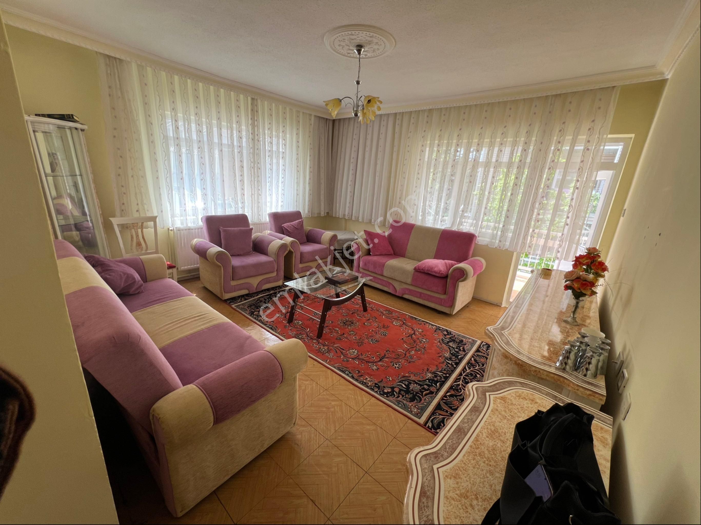 Site İçi Osmanlı Mah. Ara Katta Bağımsız Daire