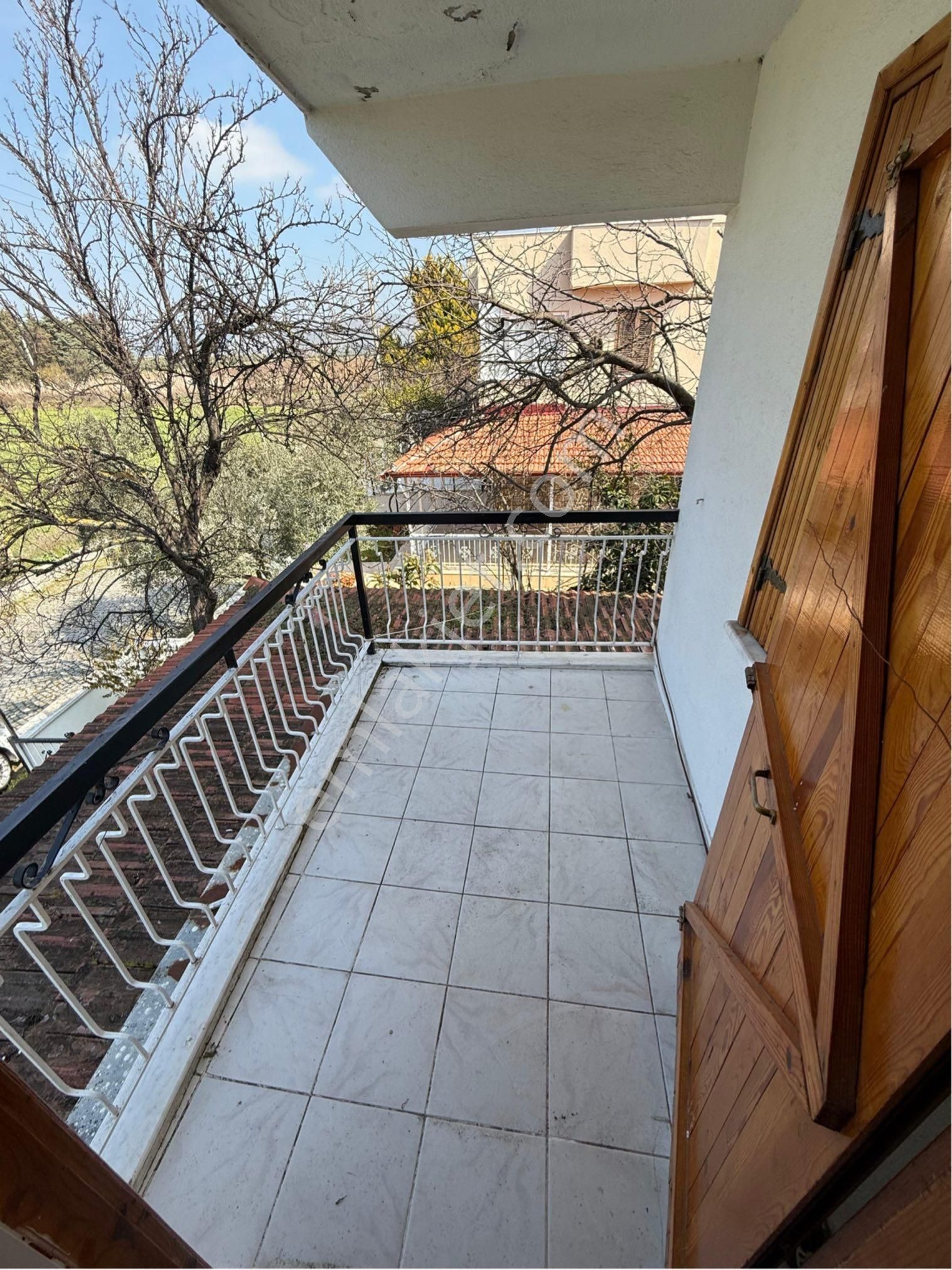 Dikili // Kabakum -bankacılar Sit // Dubleks Mesken // 290 M2 // - Görsel 24