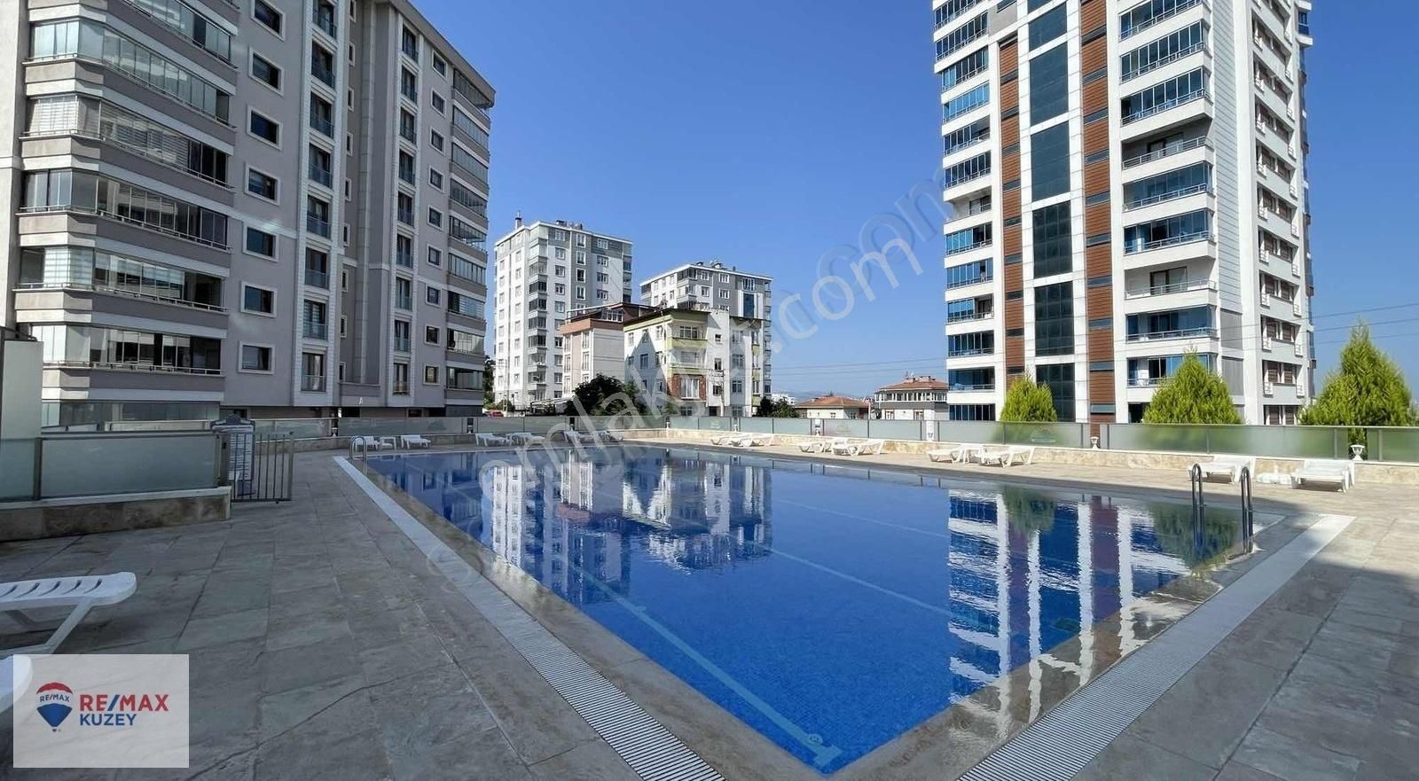Remax Mürşide'den Canik Hasköy'de Tepepark Evlerinde Satılık4+1