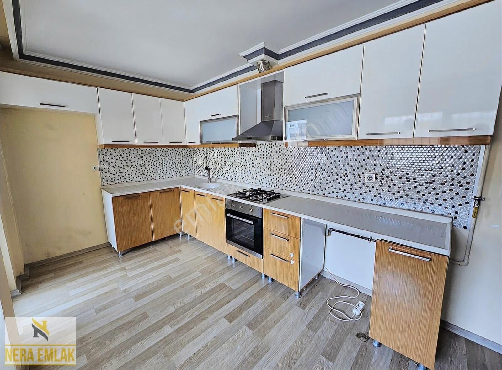 Yayla' Da Katta Asansörlü Kapalı Otoparklı Ters Dublexs 4+1