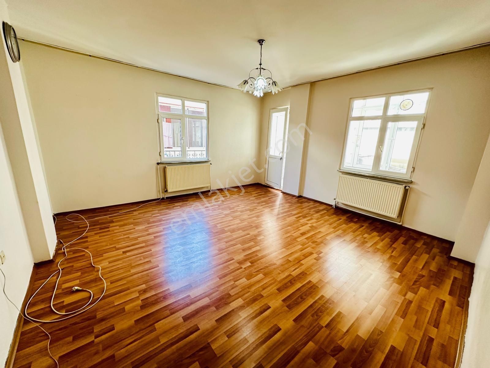 İmren Gayrimenkulden Satılık 2+1 95 M2 Masrafsız Fırsat Arakat