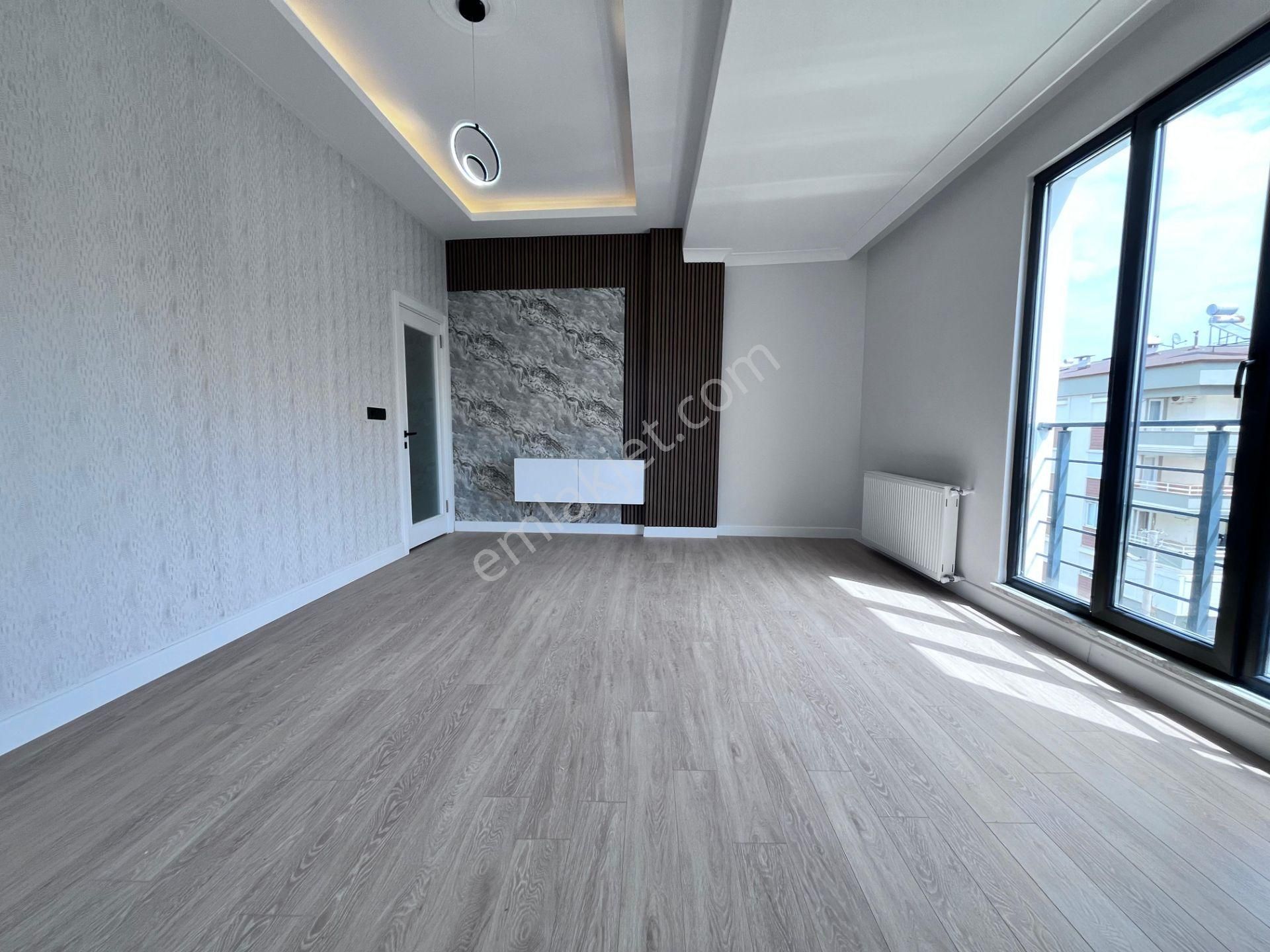 Parstan Altınkumda Sıfır 2+1 Ön Cephe Cam Balkonlu Şık Daire