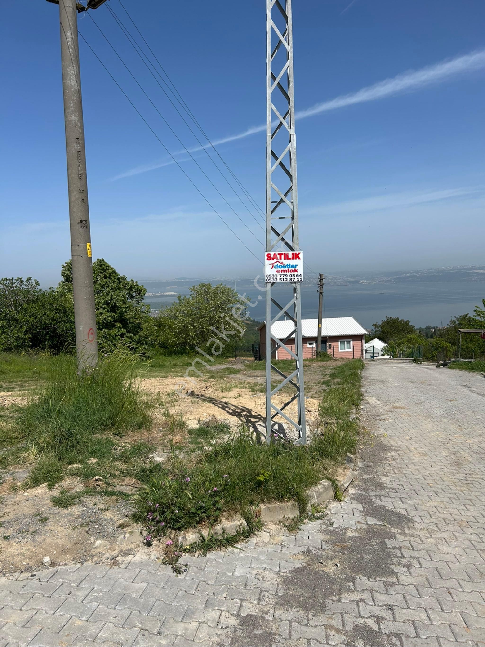 Full Köprü Ve Deniz Manzaralı İmarlı Arsa