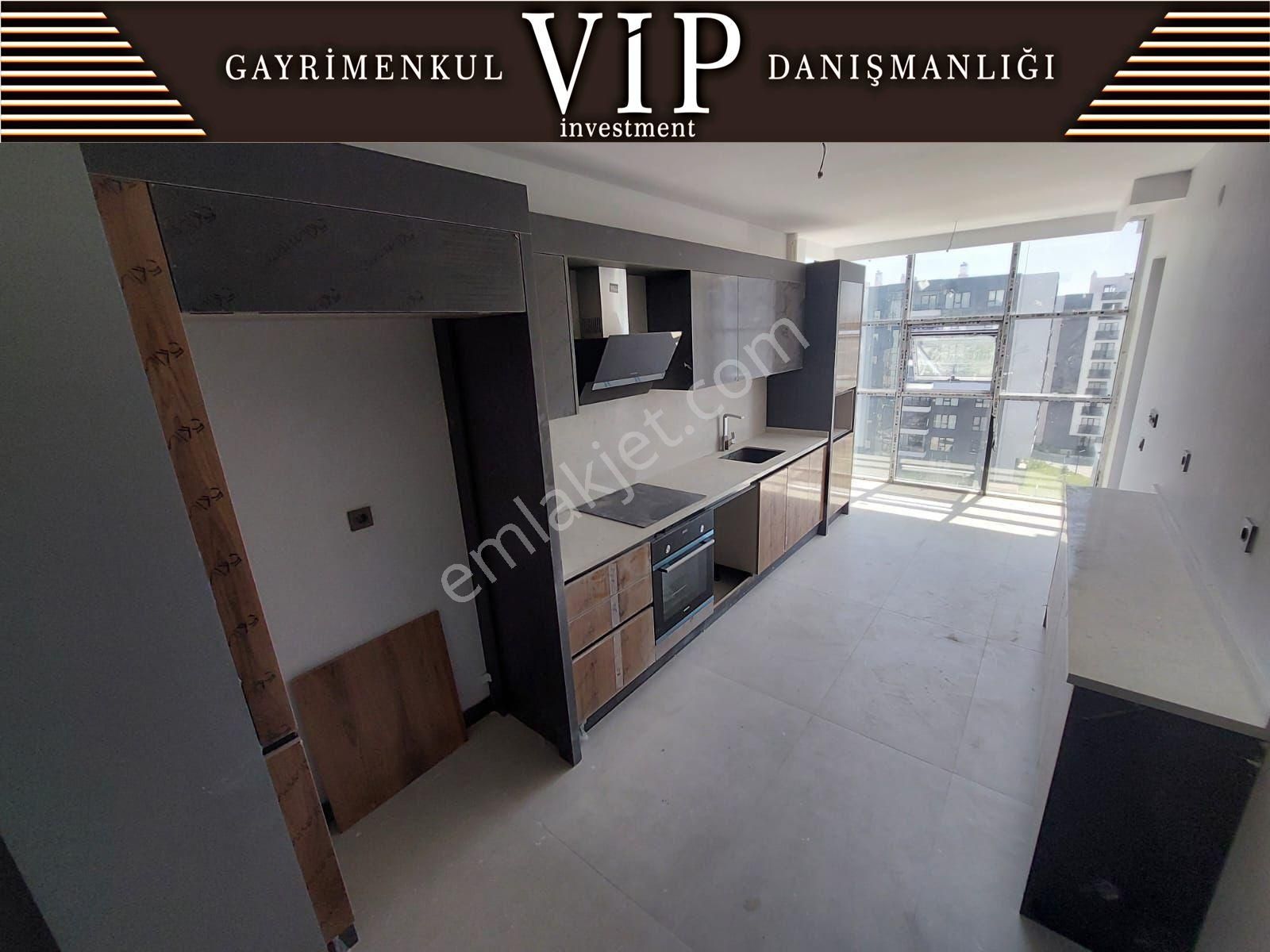 Aranılan Çoğu Özellik Bu Sitede Merkezi Lokasyonda Fırsat Daire