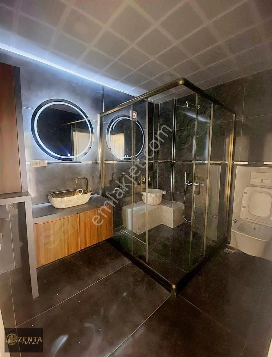 Zenta'dan Plevne Mah'de 3+1 Lüks Yapı Türk Hamamlı Eşsiz Daire !