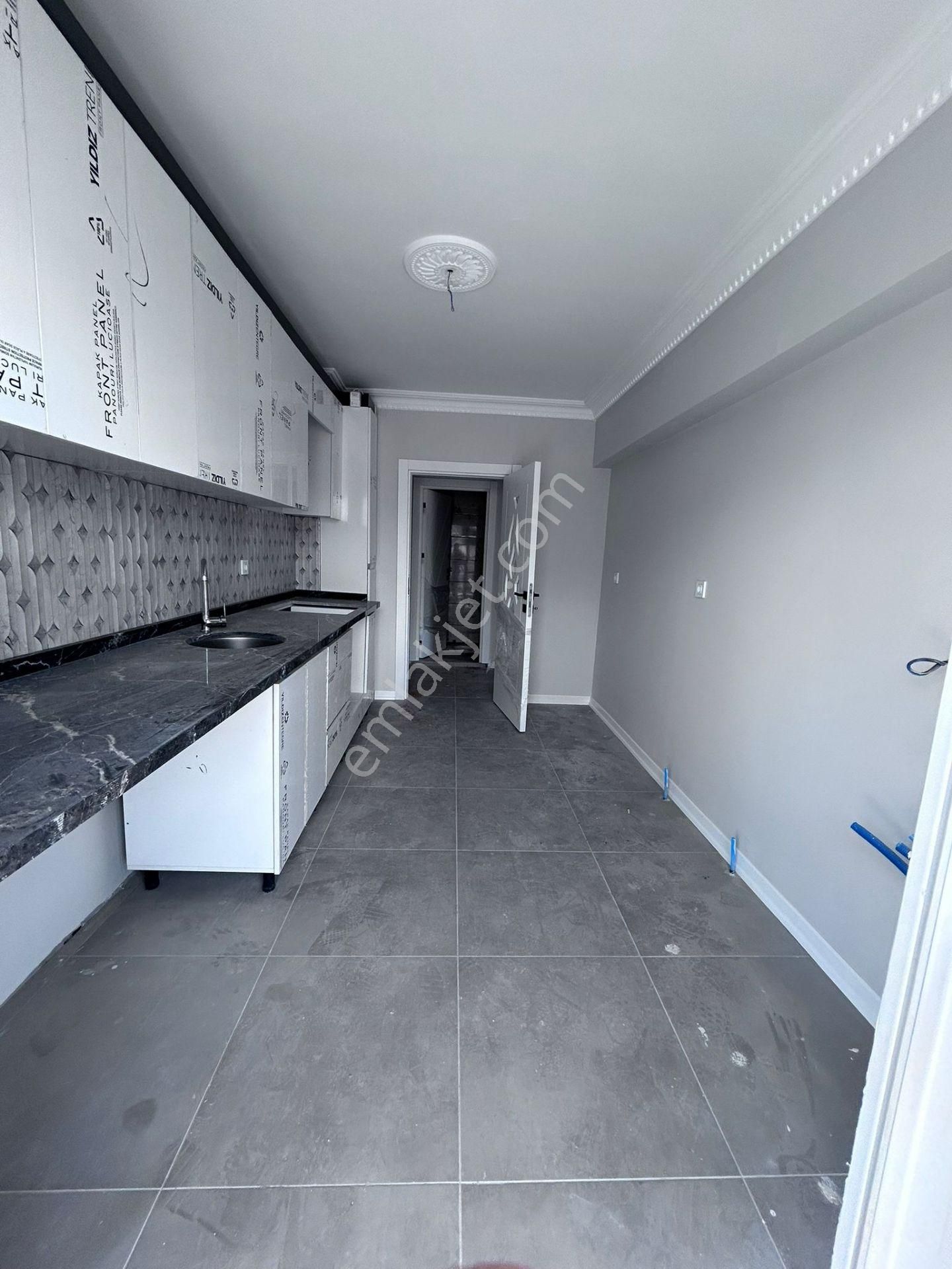 Tıp Fakültesi Cad.dibi Sıfır Binada Full Yapılı Arakat 3+1 105m2