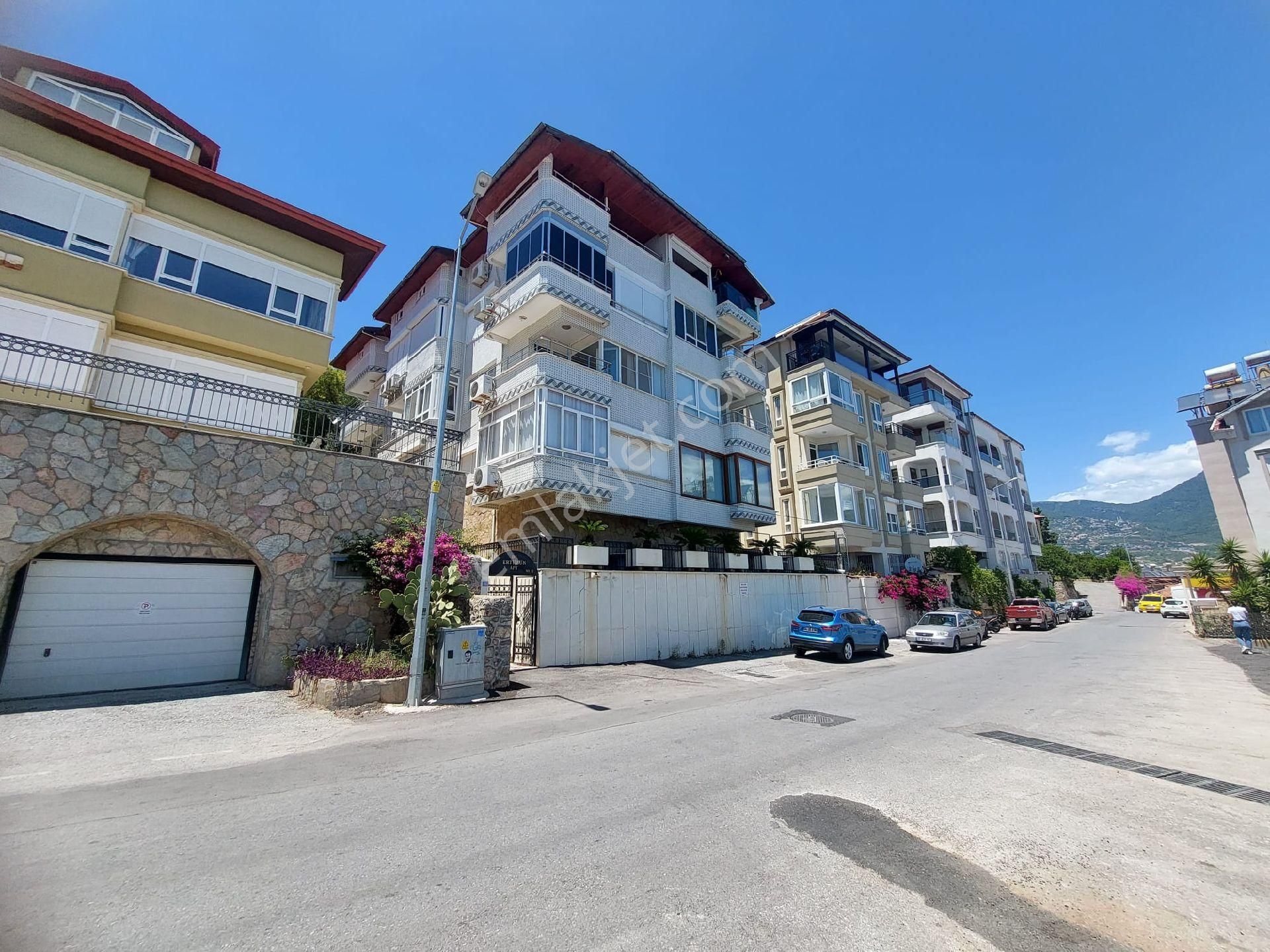 Alanya Kale Yamacında Satılık 3+1 Daire