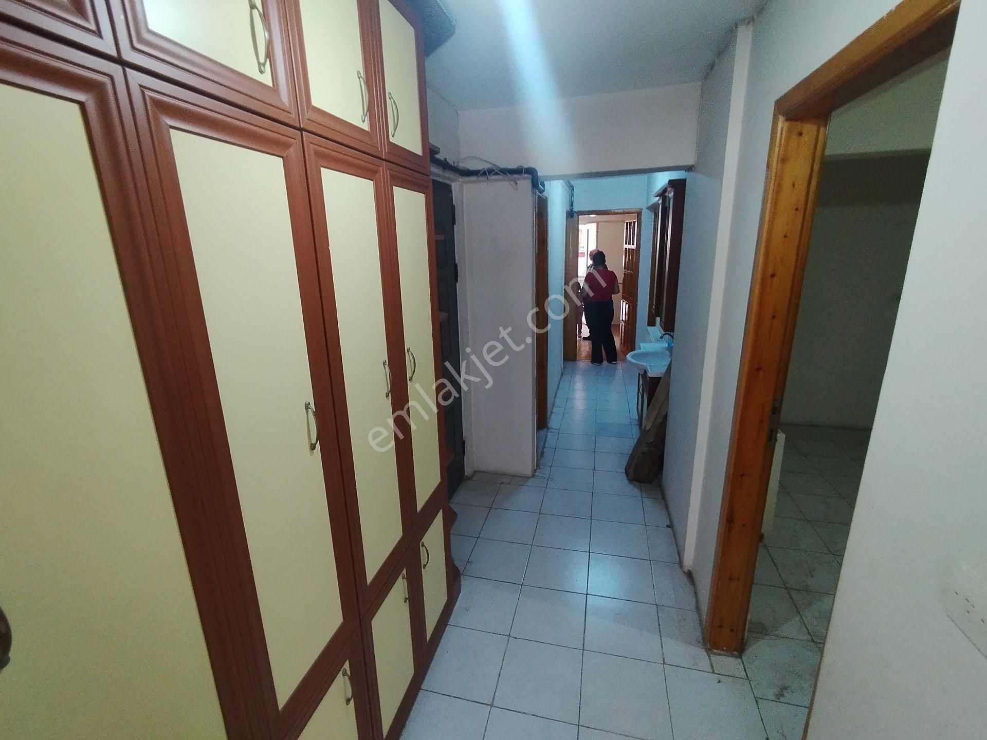 Denizli Merkez Atatürk Caddesi Anayol'da Gazallı Camii Karşısı Arakat Daire - Görsel 12