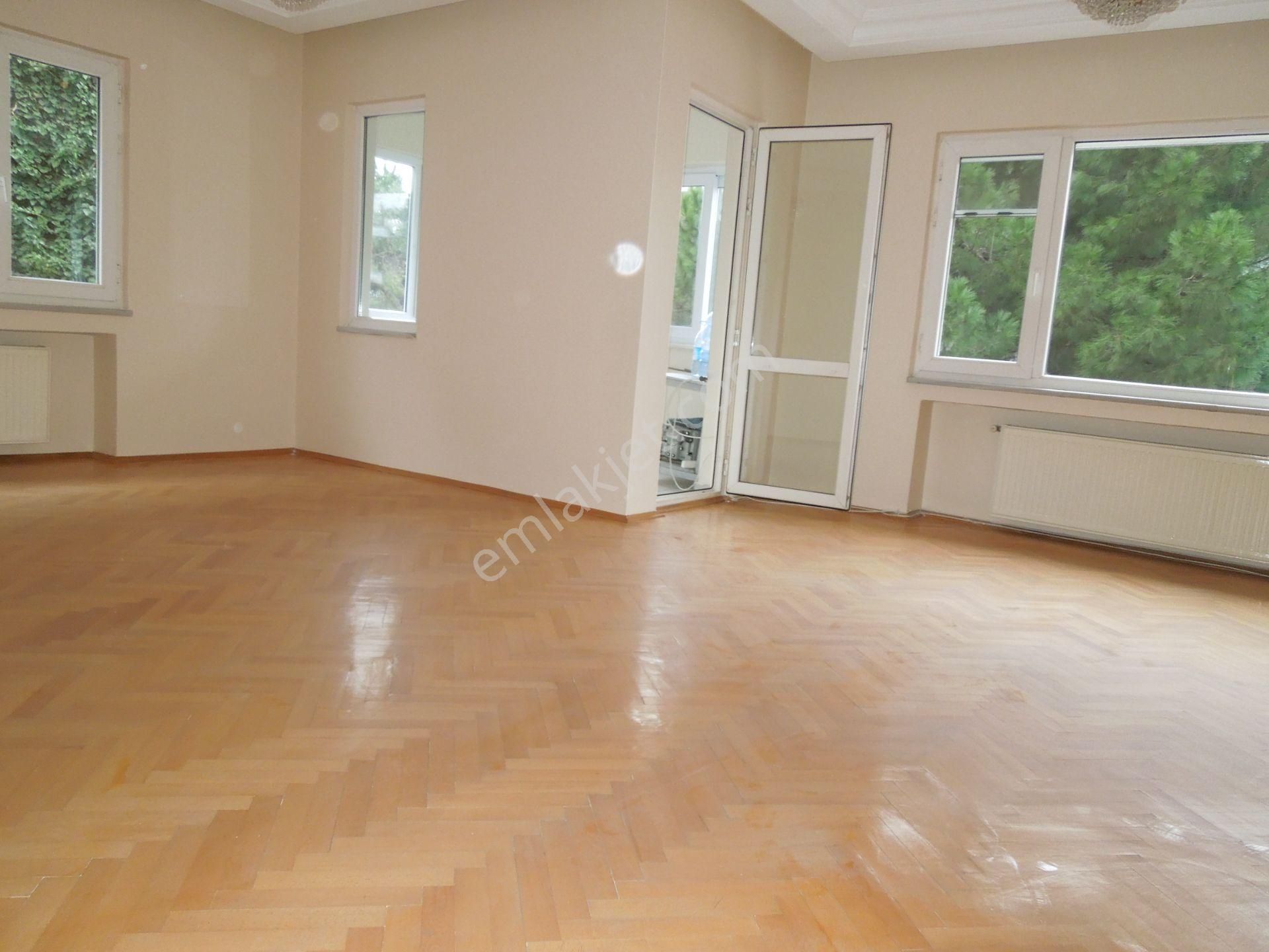 Kemalist'ten , İdealtepe Küçüktur'da ,3+1 , 130 M2 Arakat Daire