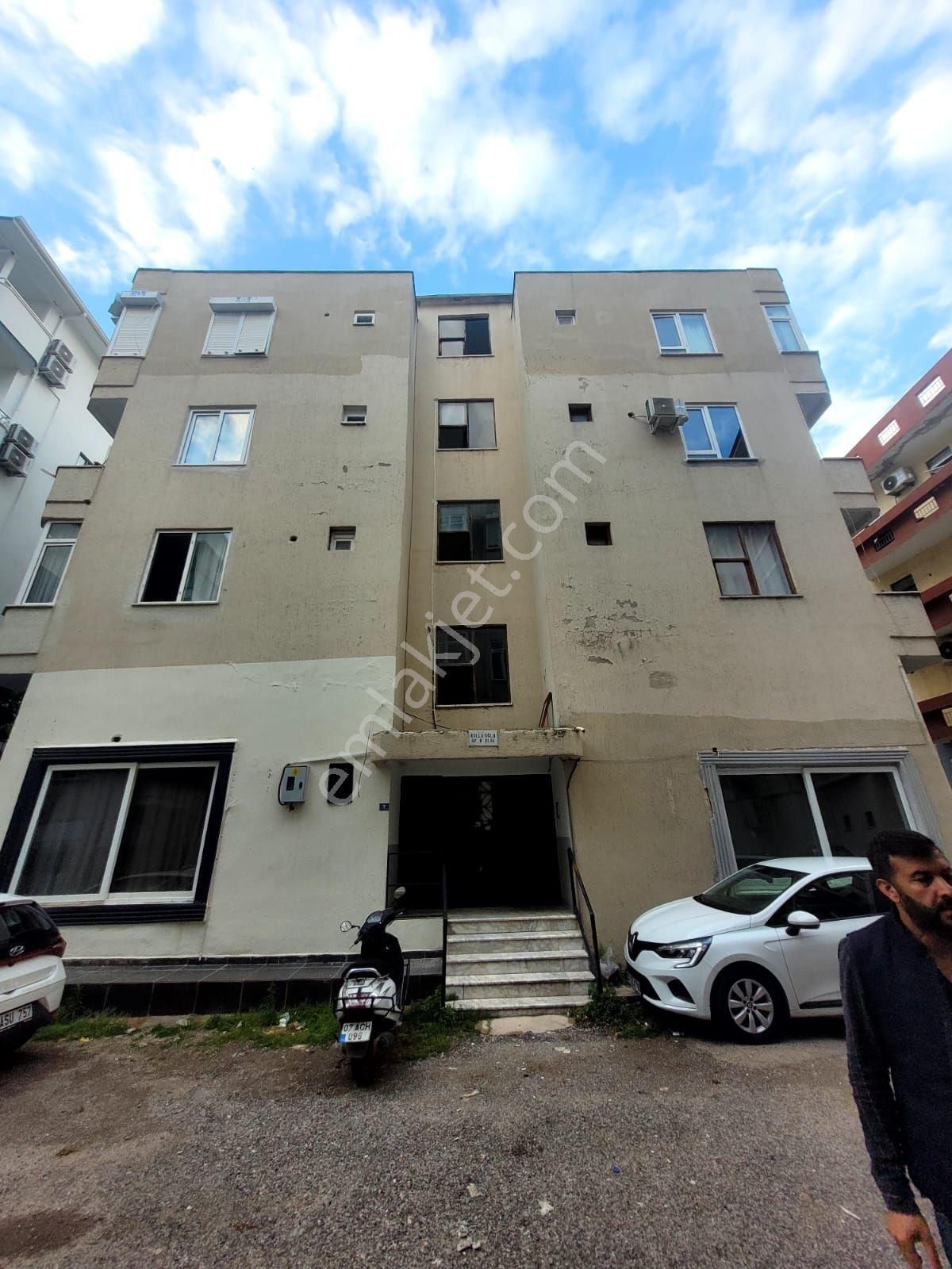 Saray Mahallesinde Satılık 2+1 Daire