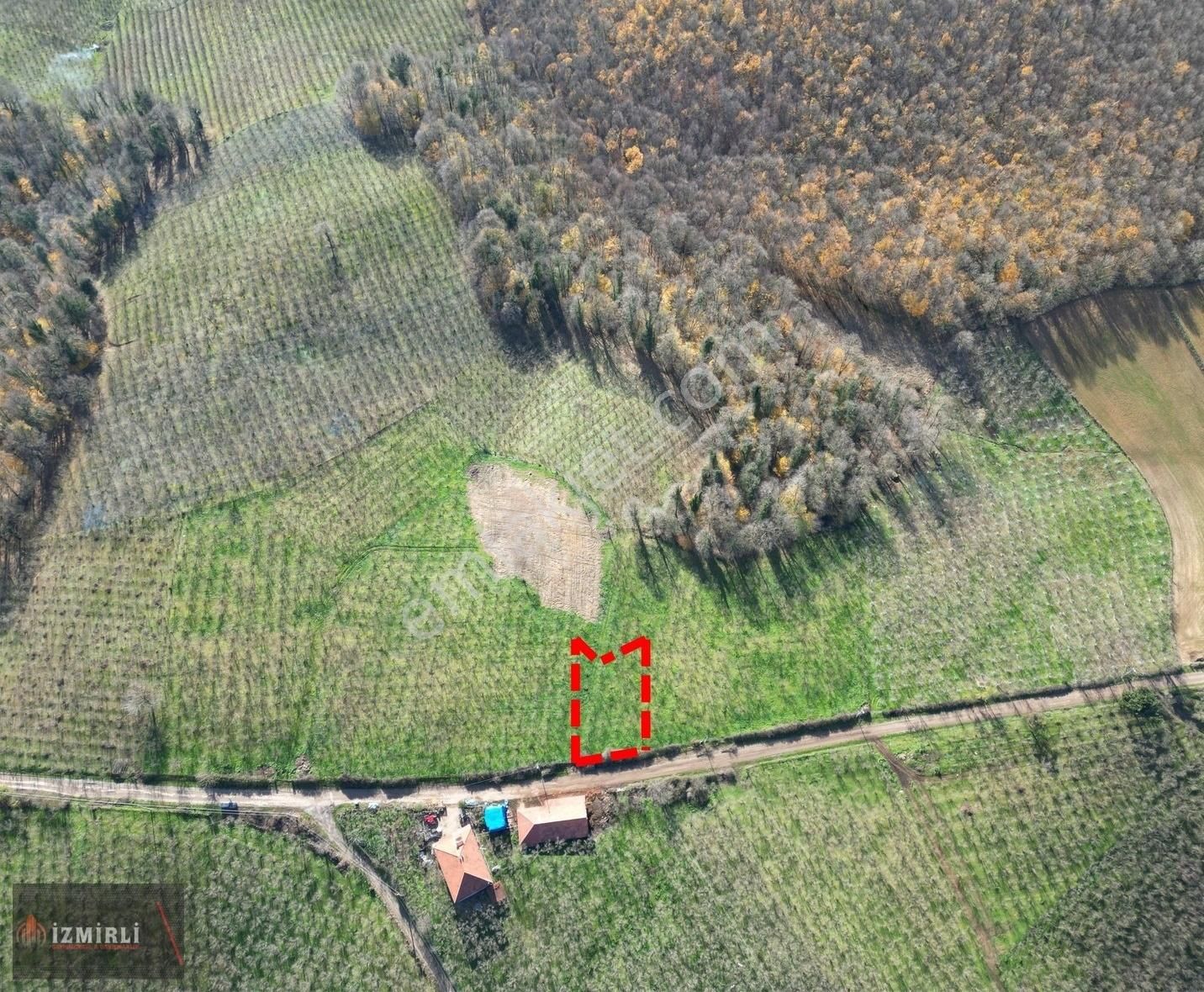 Karateke Köy Merkezinde E 0.40 2 Kat İmarlı Satılık Arsa