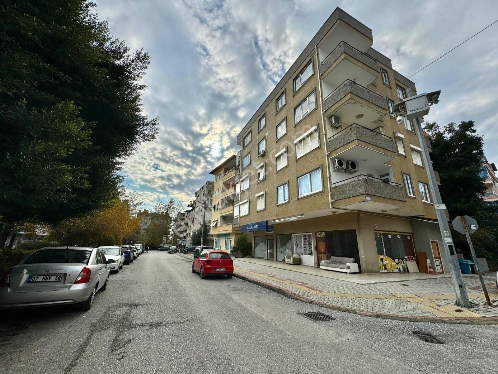 Güllerpınarı Mahallesinde Satılık 2+1 Daire