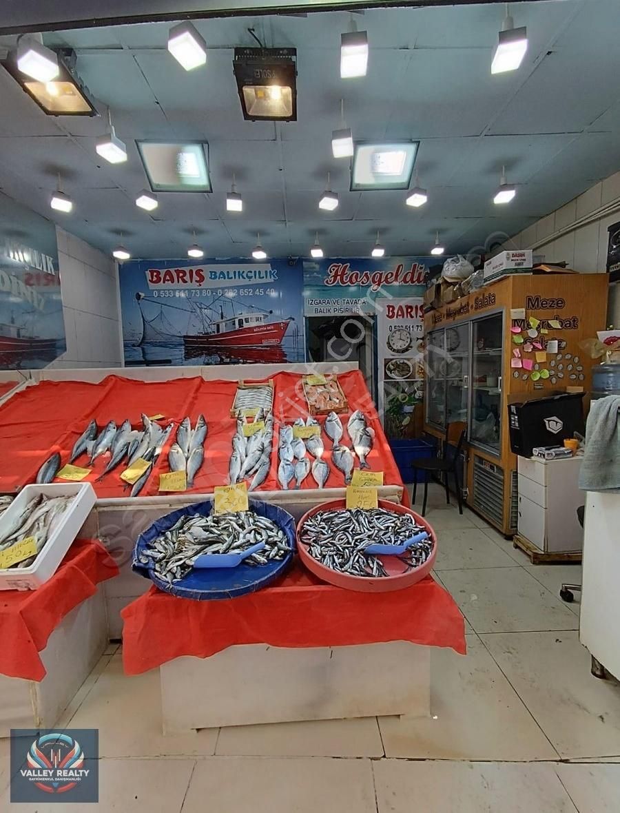 Şeyhsinan Mah'nde Cadde Üzeri 55 M², Hazır Kiracılı Dükkan