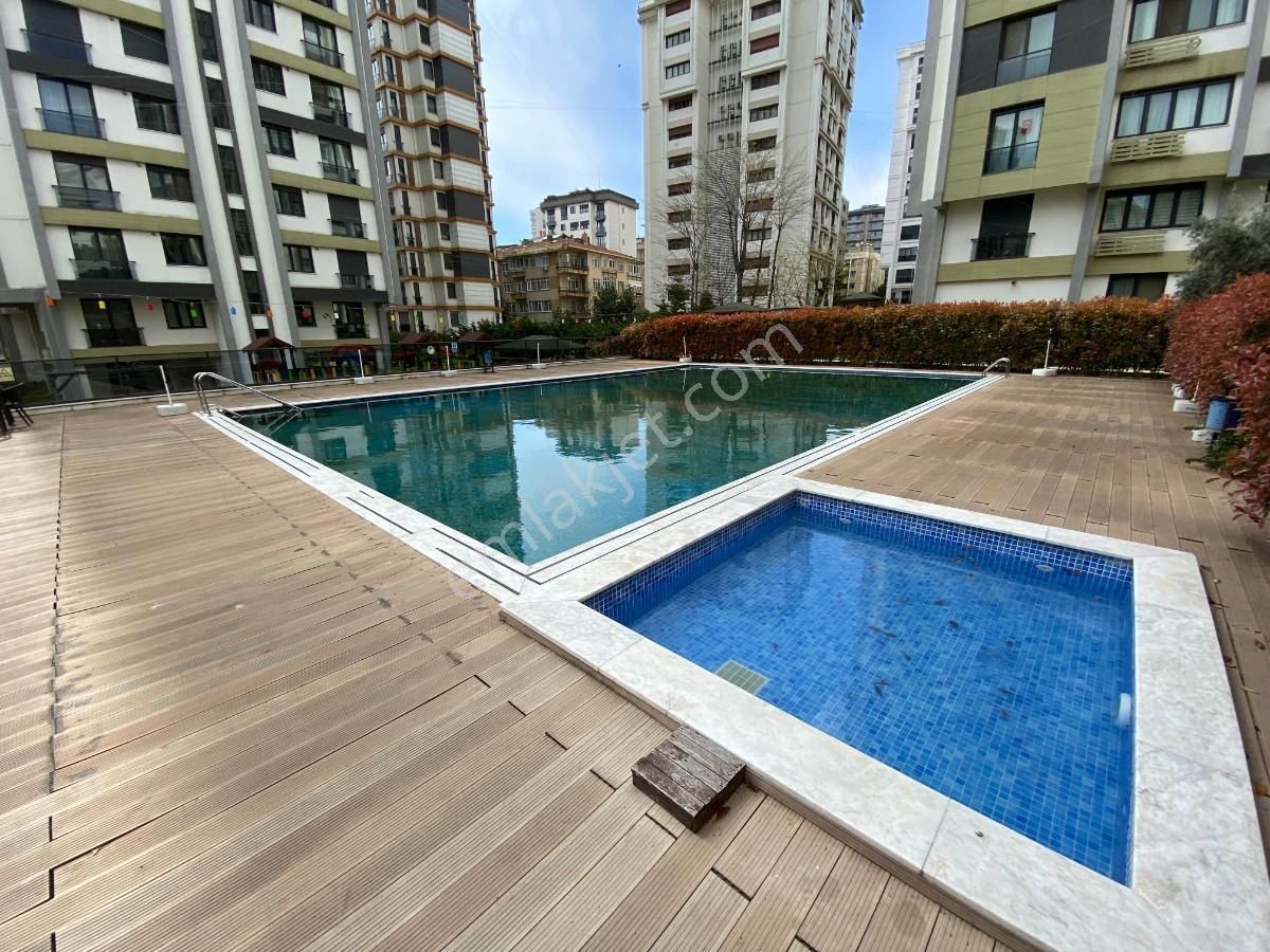 Kadıköy Suadiye Kavisli Sokak 3+1 Satılık Daire Troykadan