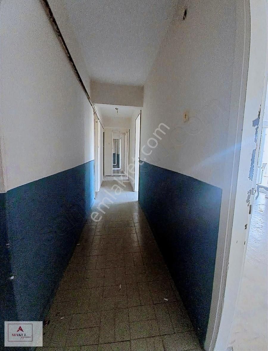Atakul Gyo Dan Atatürk Caddesinde 4+1 Ara Kat Satılık Daire