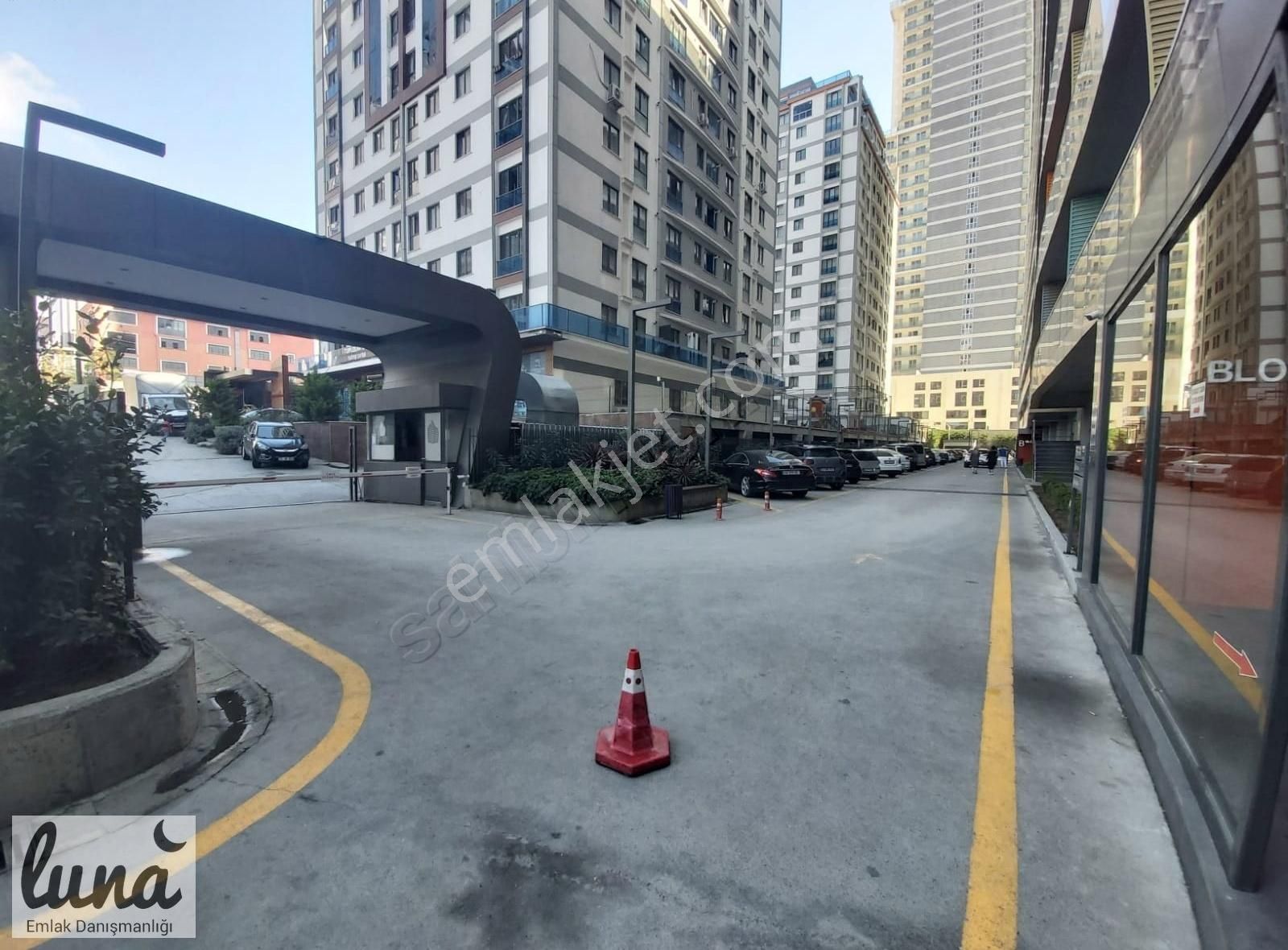 Sembol İstanbul Satılık 3+1 Daire Eşsiz Panoramik Manzaralı