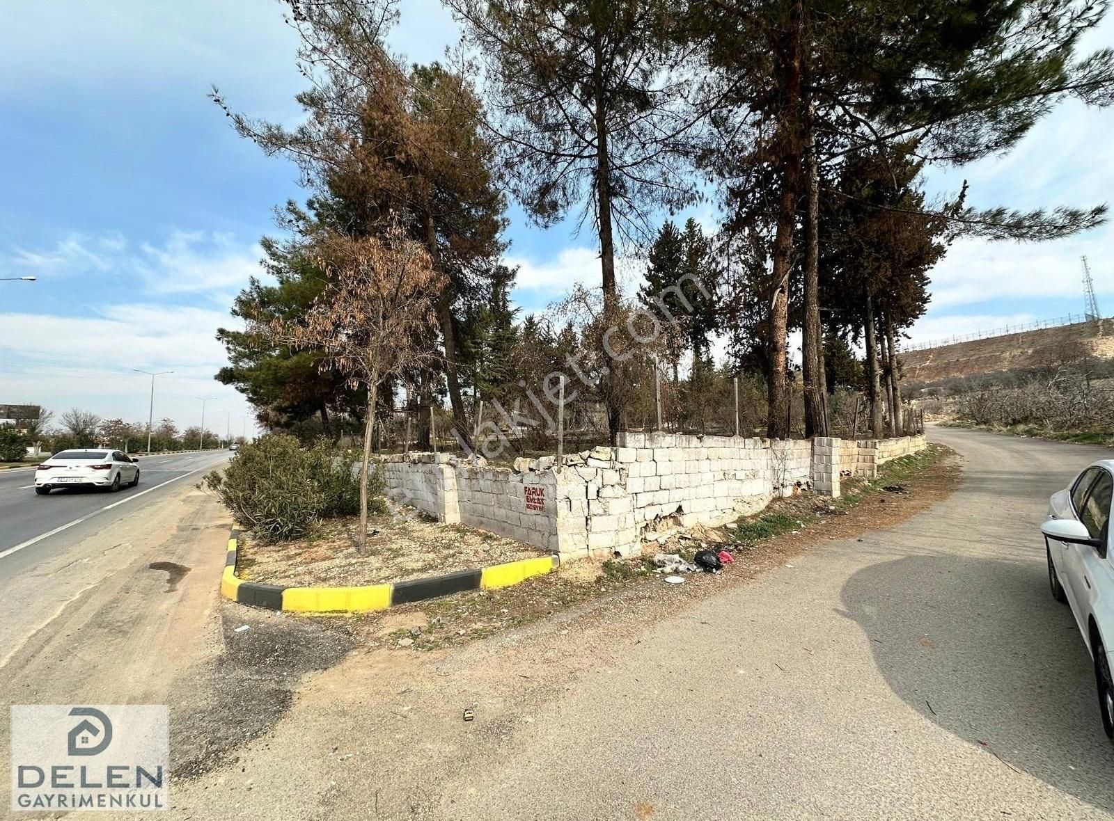 Delen Gayrimenkul'den Hkü Yanı Ana Cadde Yanı İmarlı Hisse