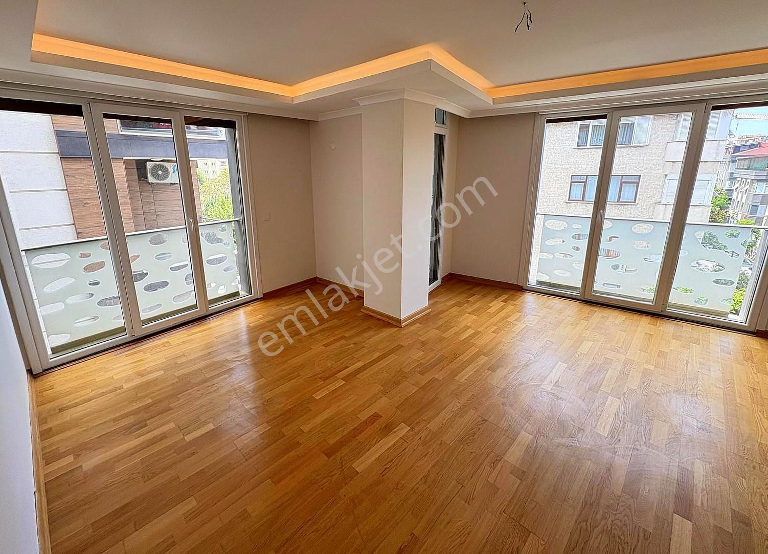 ▃birikim▃ İdealtepe Sahilde 2.katta Balkonlu Ön Cephe Lüks 3+1 !