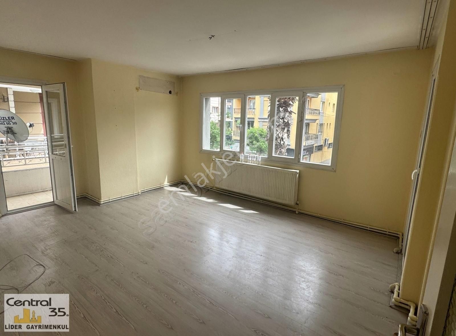 Central35 Şirinyer Cadde Üzeri 125 M2 3+1 D.gaz Otopark Arakat