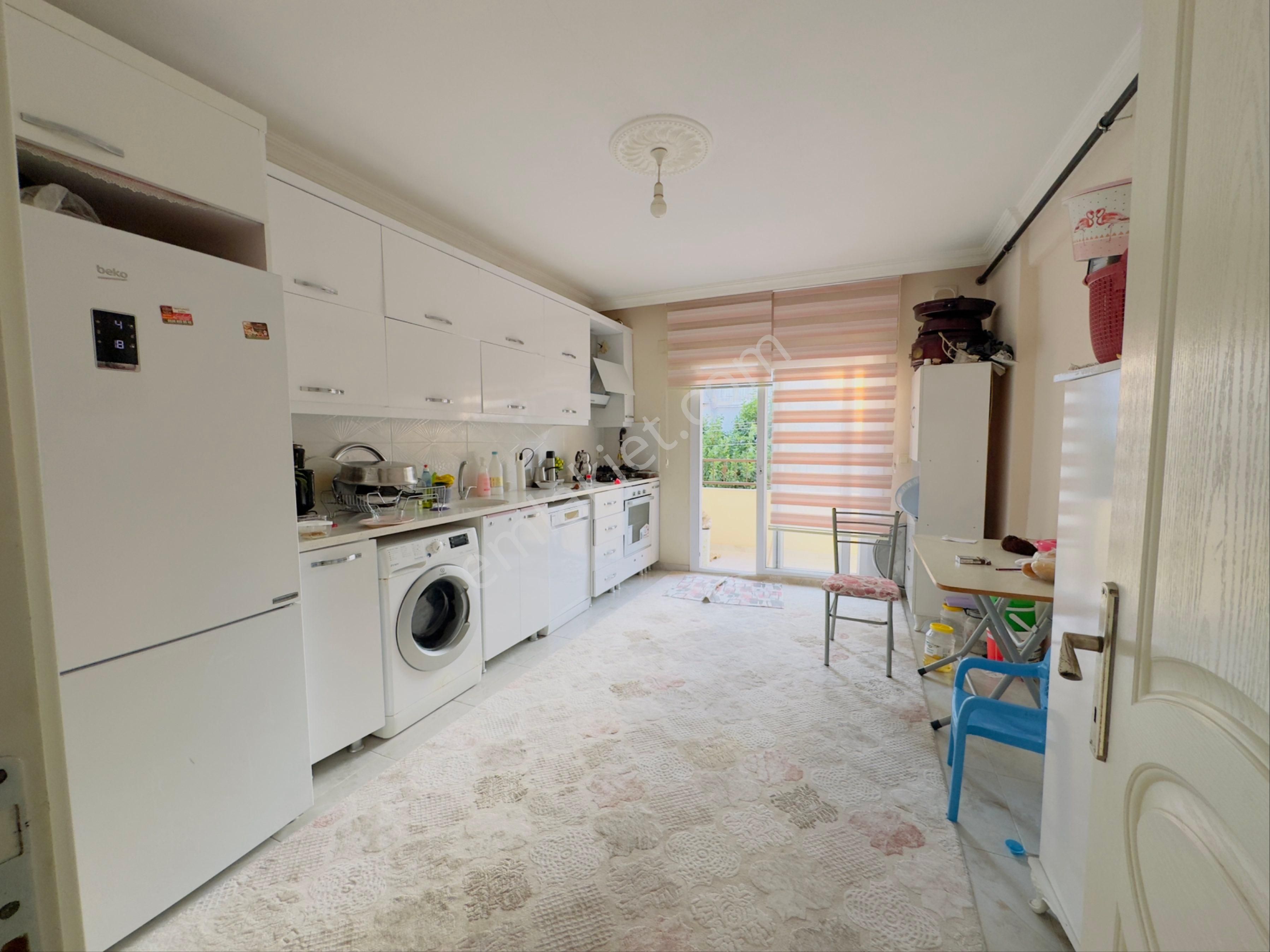 Bolgenin En Buyuk Kapali Mutfak 2+1 Satılık Daire - Görsel 8