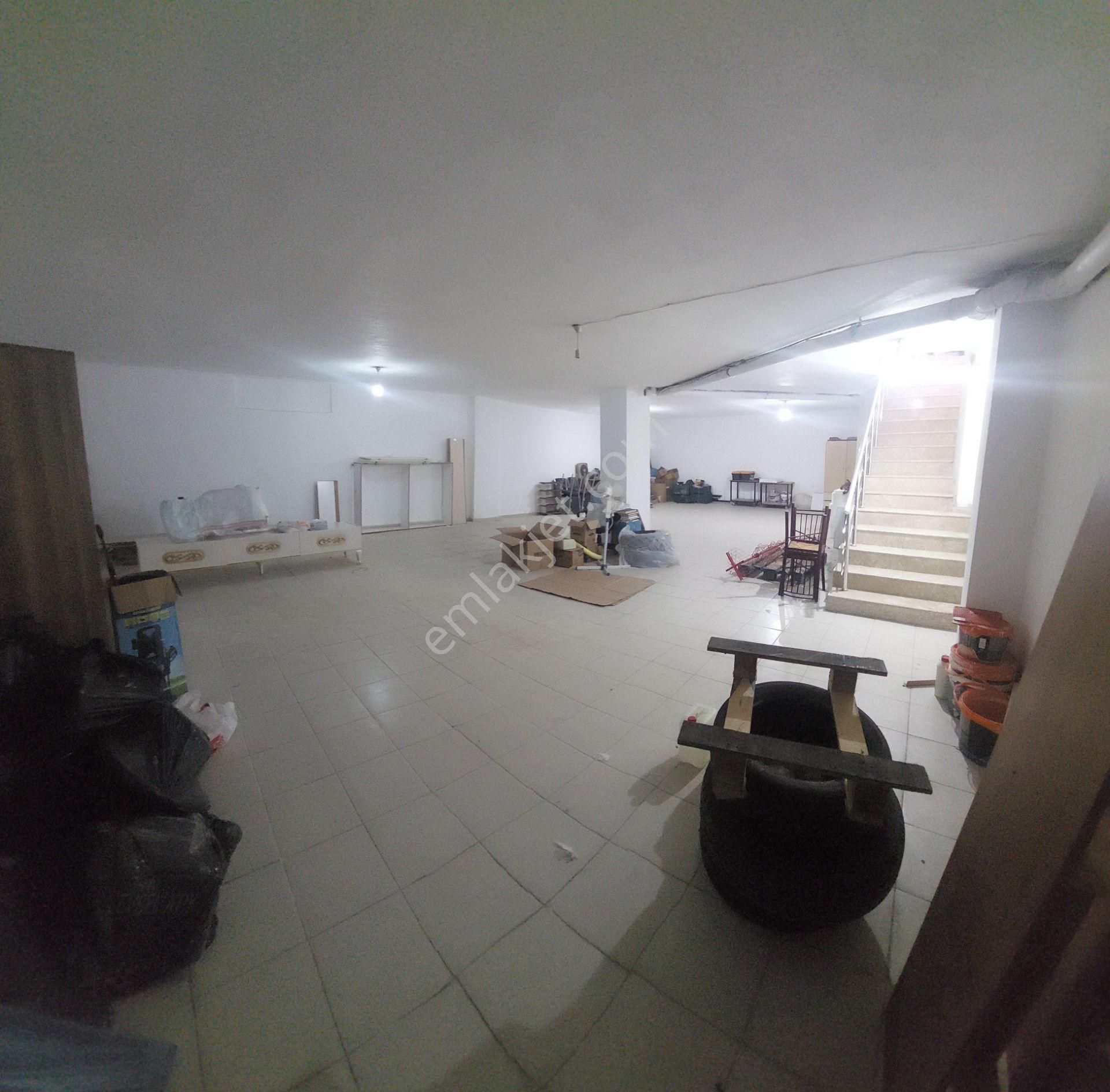 Merkezi Konumda 400m2 Dükkan