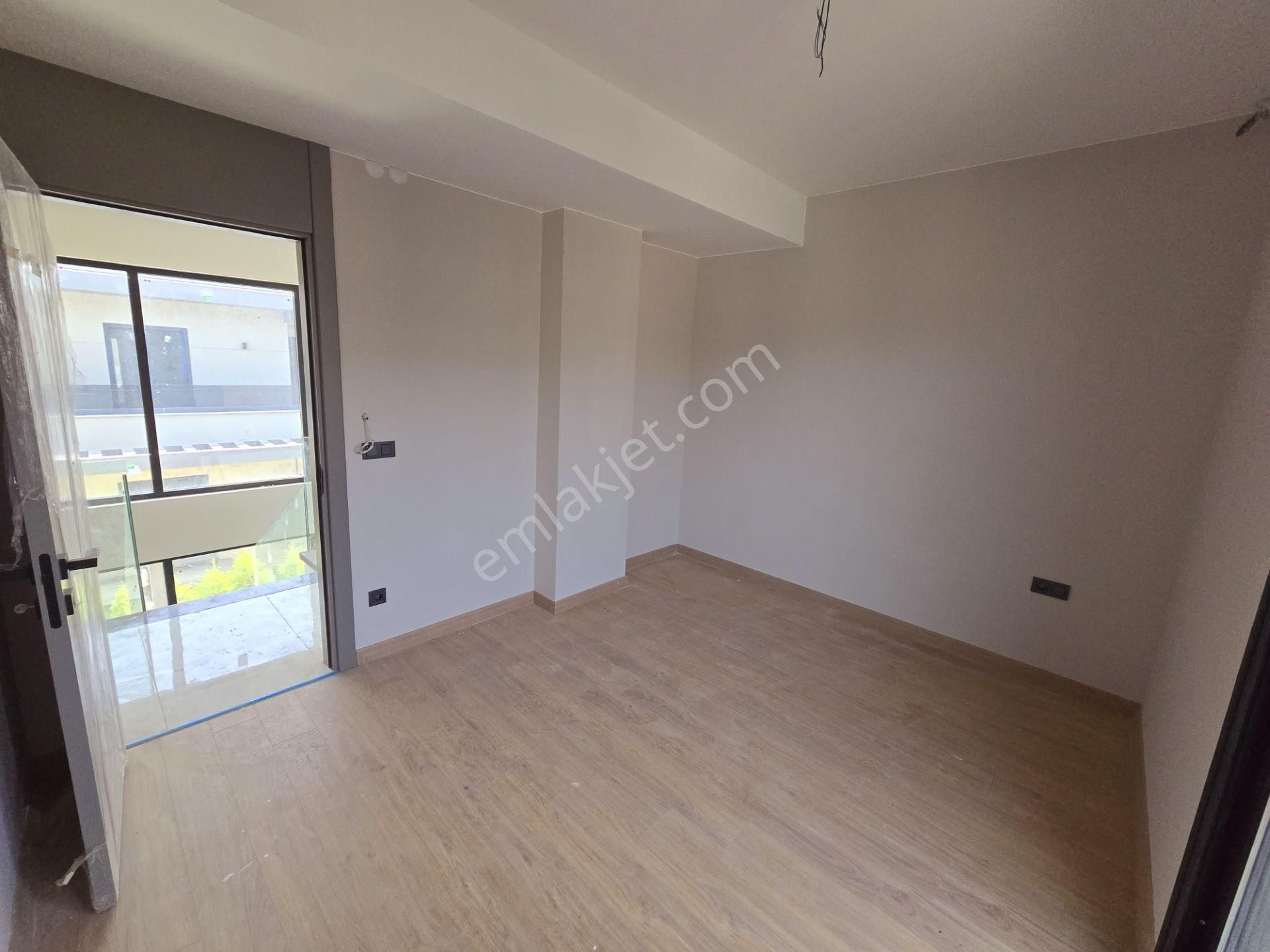 Sahıle Yakın-7/24 Güvenlik-bahçe-otopark-özel Havuz-ultra Lüx-vrf-kombi-6+1-tamamı Müstakil - Görsel 31