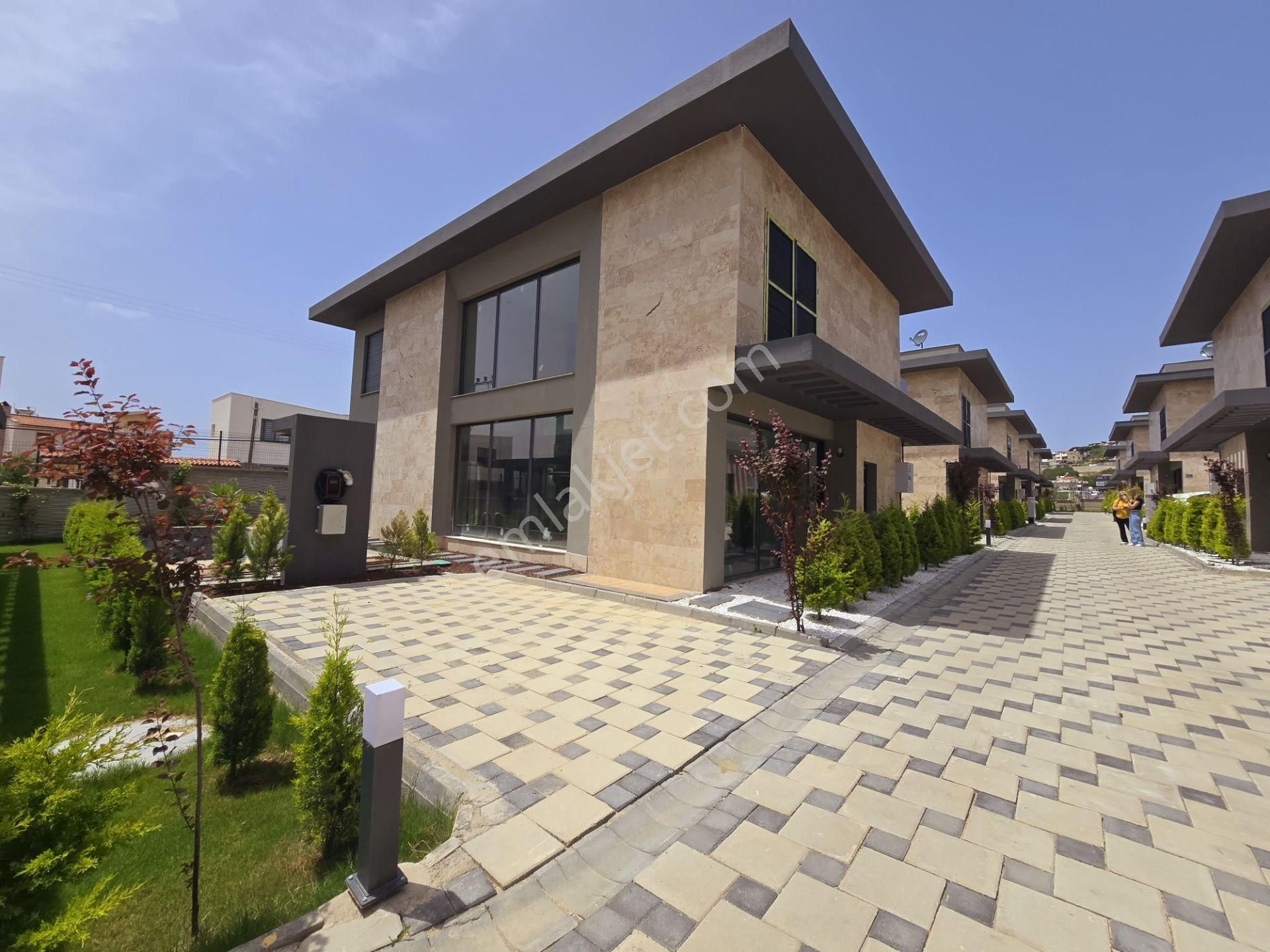 Sahıle Yakın-7/24 Güvenlik-bahçe-otopark-özel Havuz-ultra Lüx-vrf-kombi-6+1-tamamı Müstakil - Görsel 5