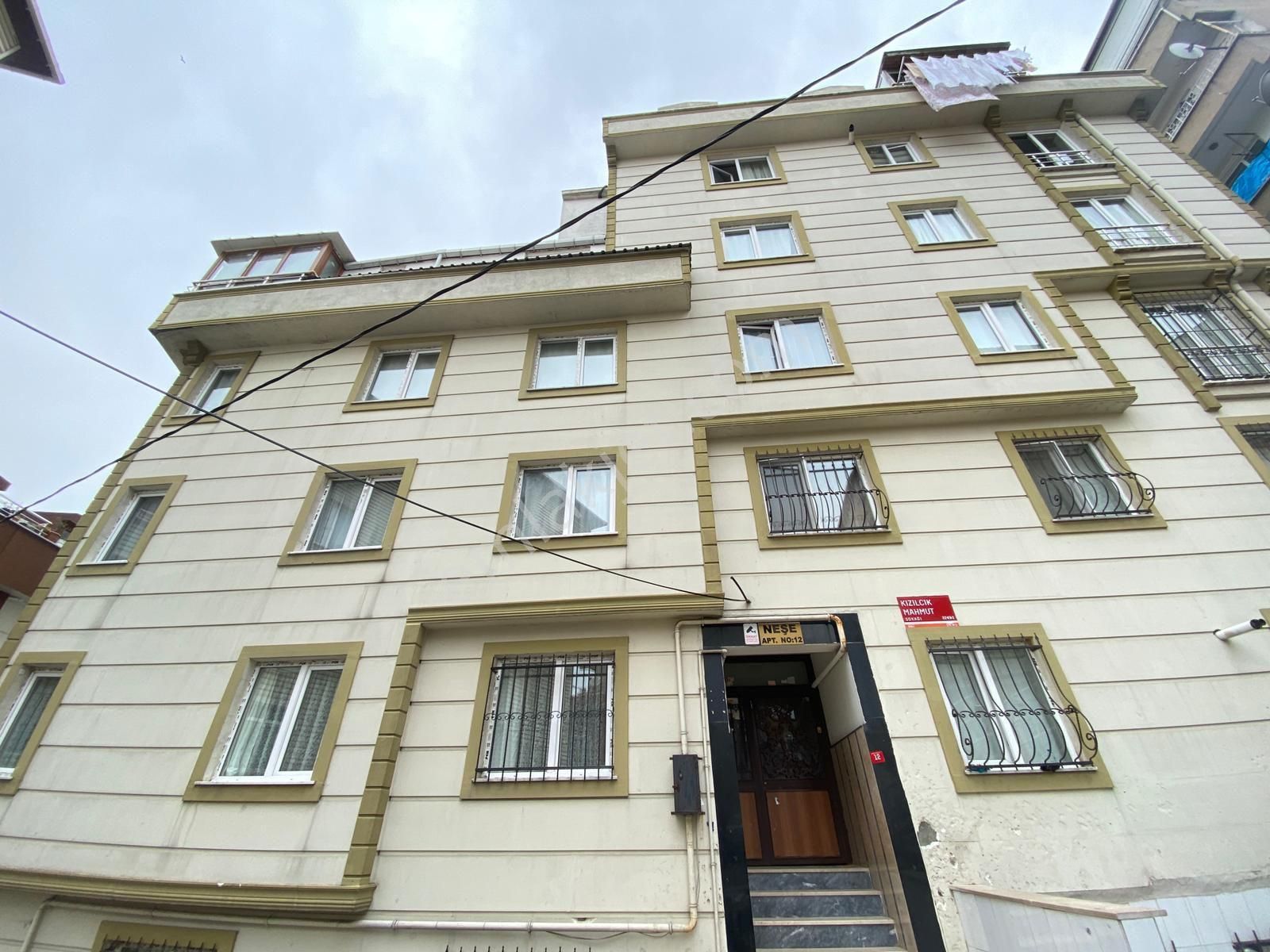 Tuncay'dan Merkezi Konumda Metroya 10 Dk Mesafede Full Eşyalı 2+1 Daire