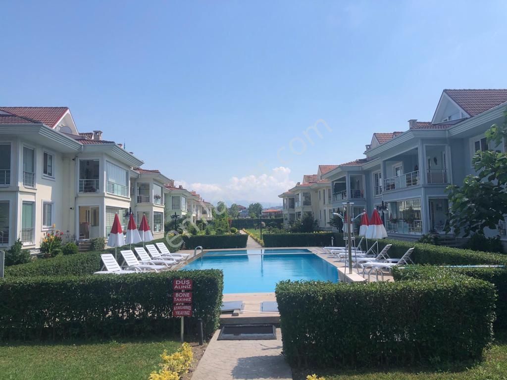 Serdivan Avm -cadde 54 Yakını Havuzlu Site’de 220 M2 Çatı Dublex