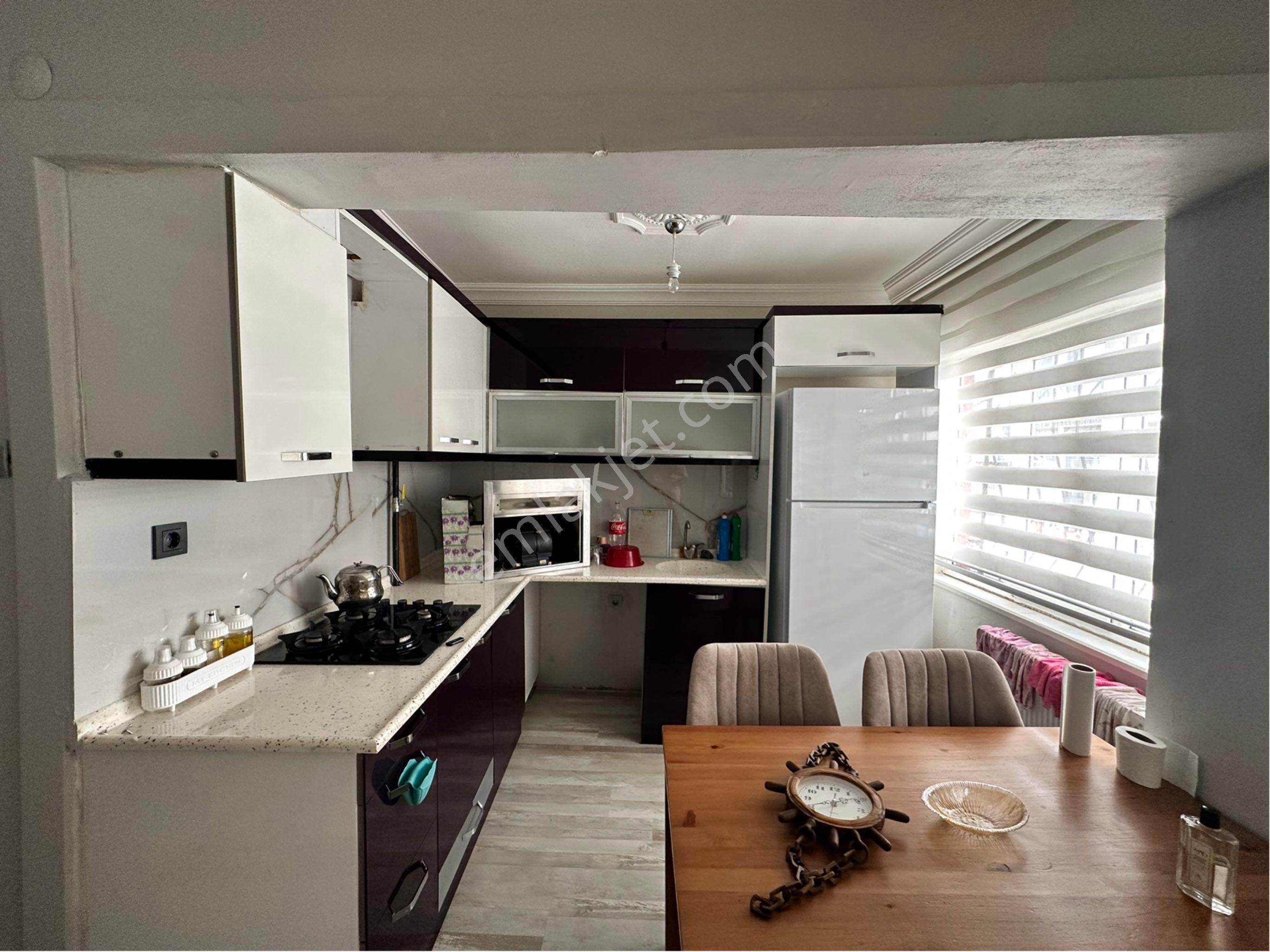 Aydın Orta Mh’de Kiralık 2+1 Tertemiz Doğalgazlı Daire