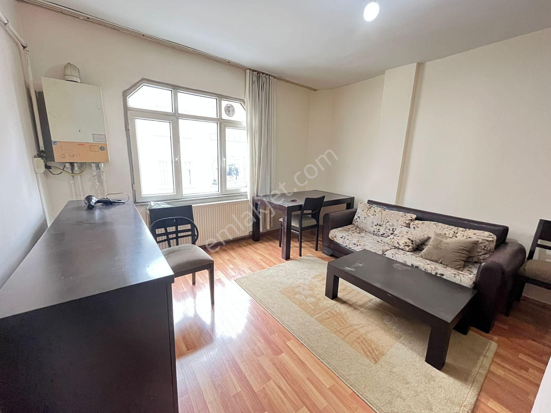 Loft'tan Tevfikbey Mah Kıralık Eşyalı 2.kat 1+1 Daire