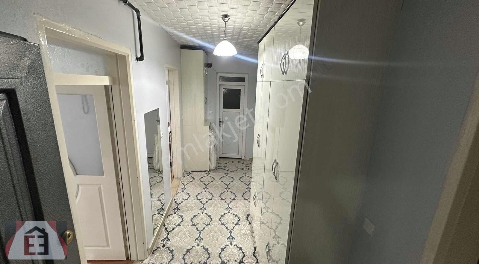 4 Katlı Doğalgazlı Daire Takaslı