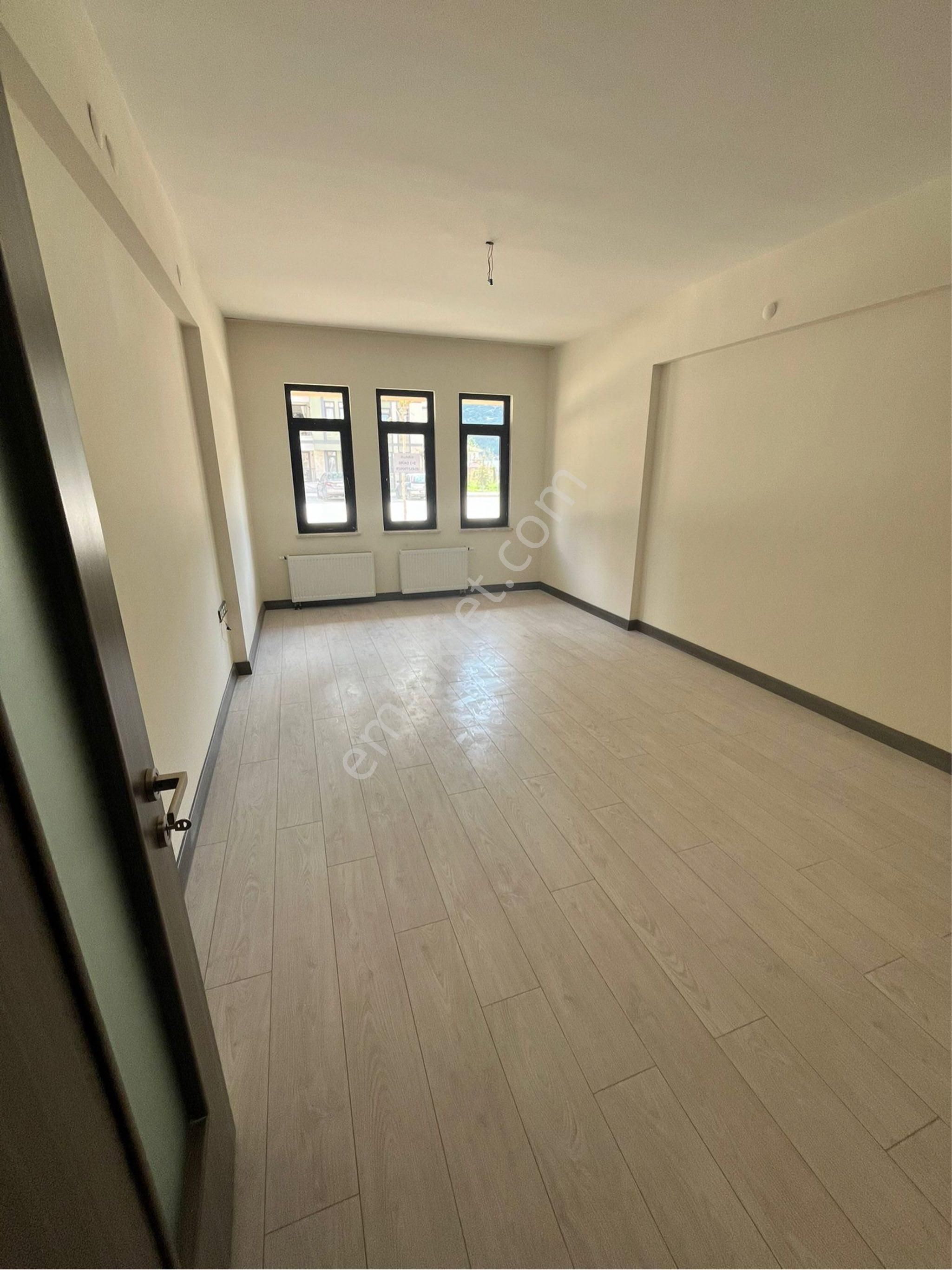 Isparta Çünür Mahallesinde Satılık 3+1 Yeni Daire
