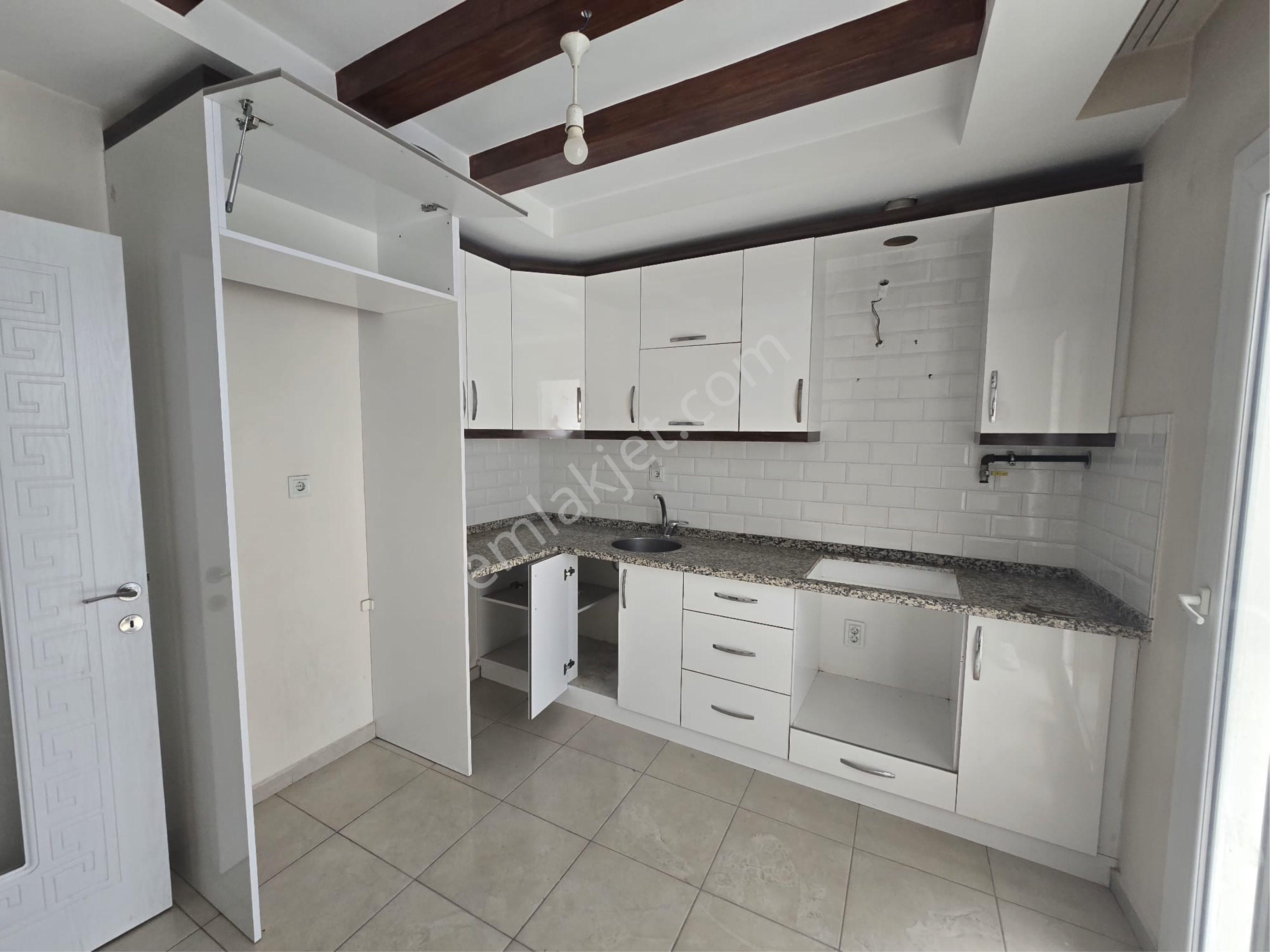 Yörük Emlaktan Satılık Turgutlar Mahallesi 90 M2 2+1 Ara Kat