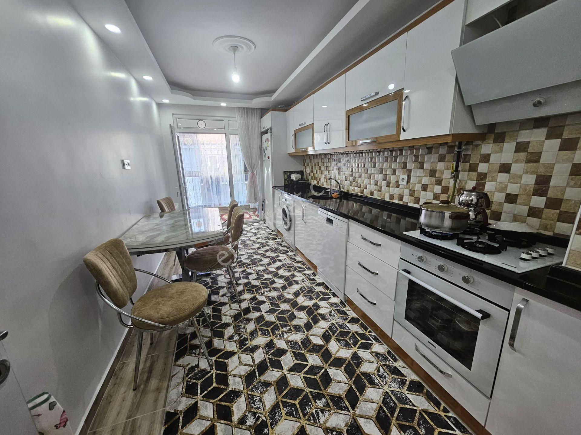 !!kelepir!! Emek Dilek Caddesi Yakını Asansörlü 2+1 Daire Sj-22