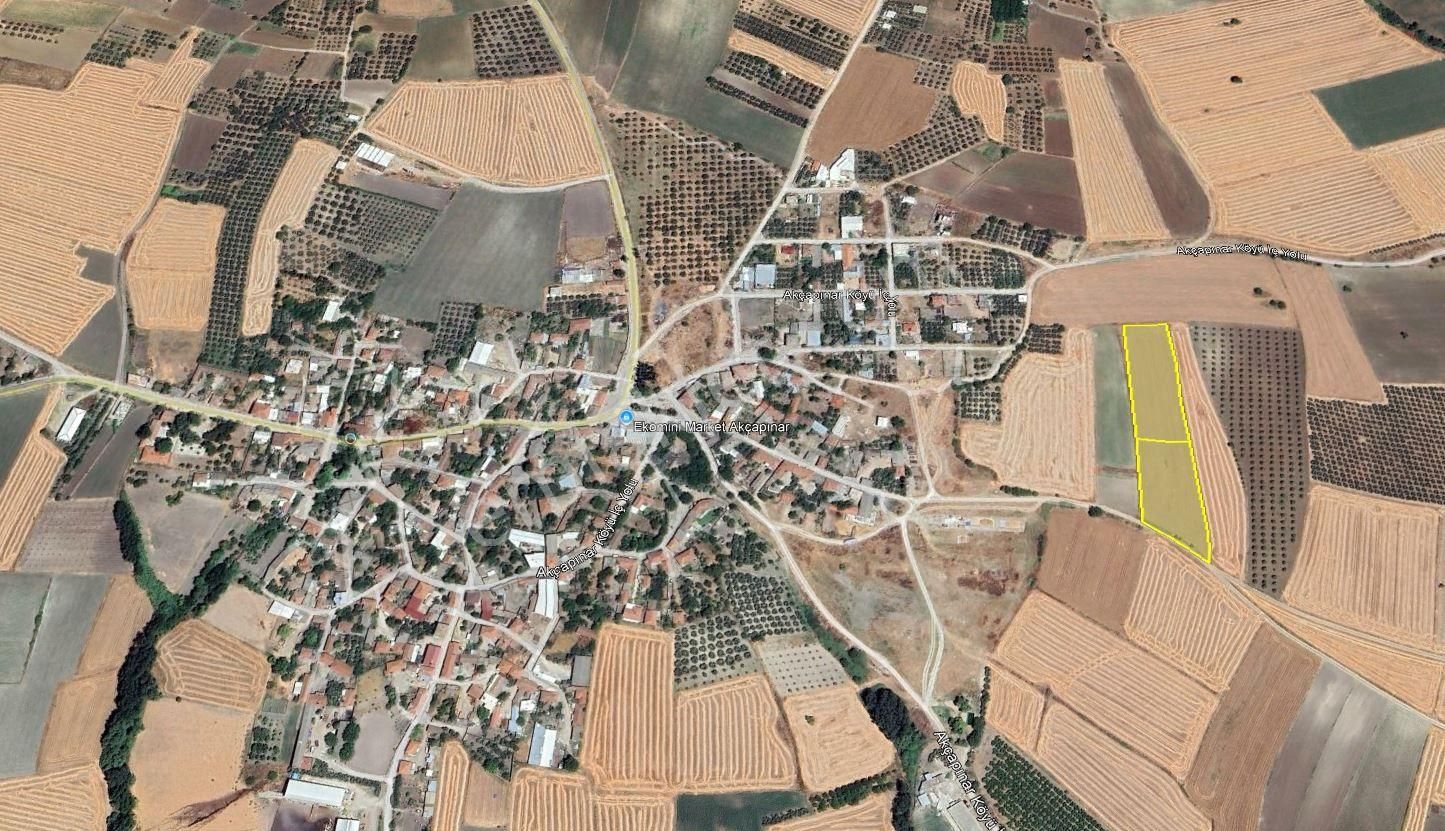 Akçapınar Mahallesinde Köy İçeresinde Satılık Arazi