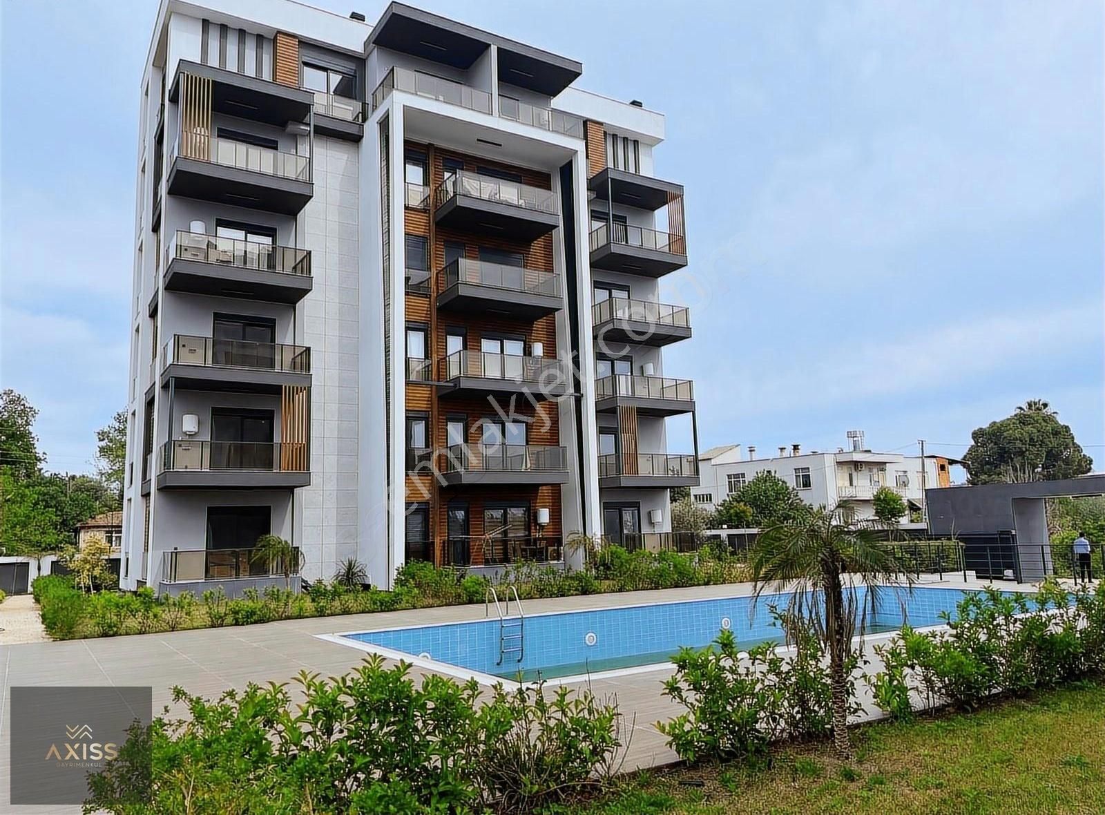 Altıntaş'da Denız Manzaralı Iskanlı 3+1 Satılık Daıre