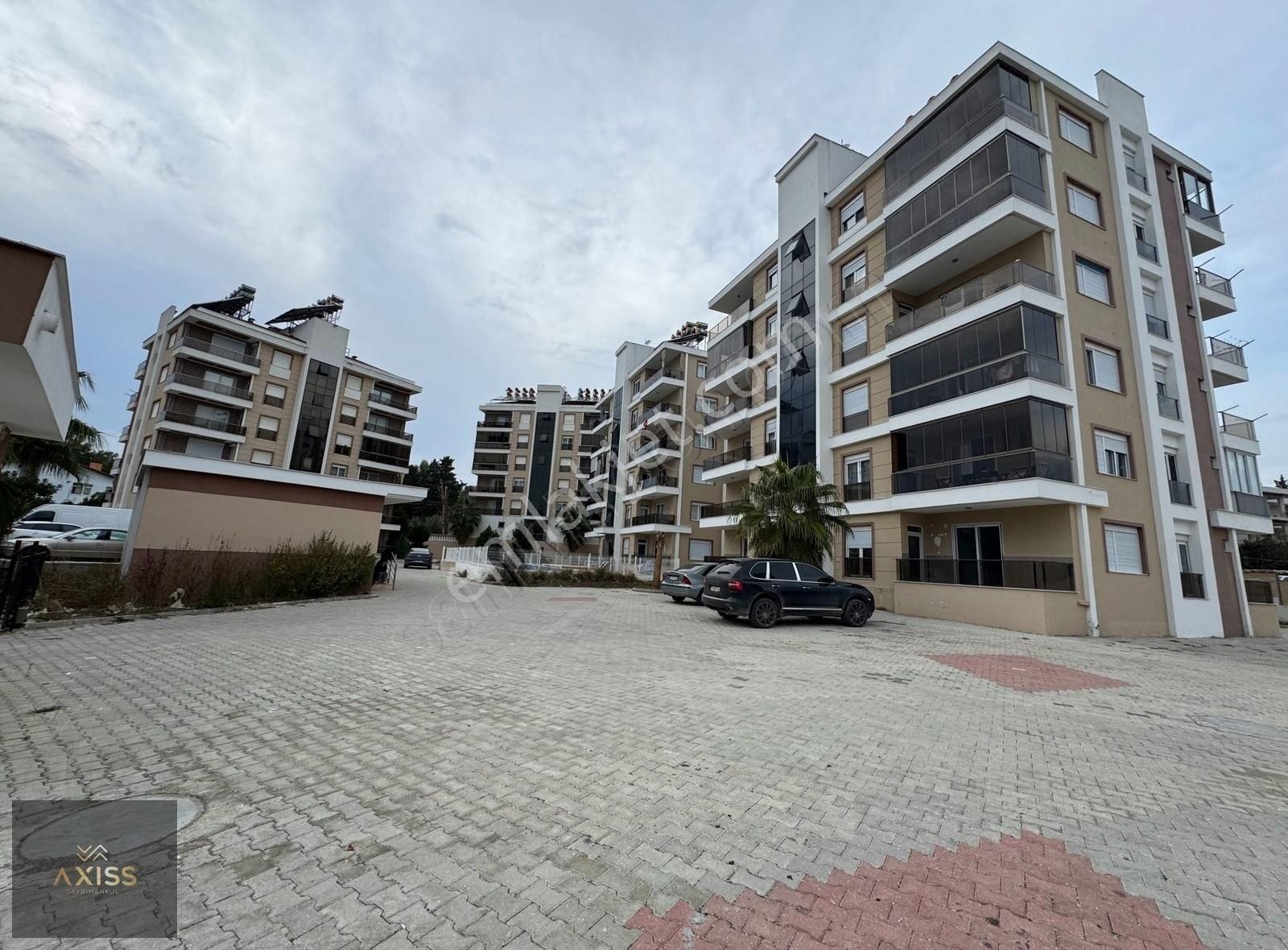 Aksu Barbaros Mahallesi'nde 3+1 Satılık Daire