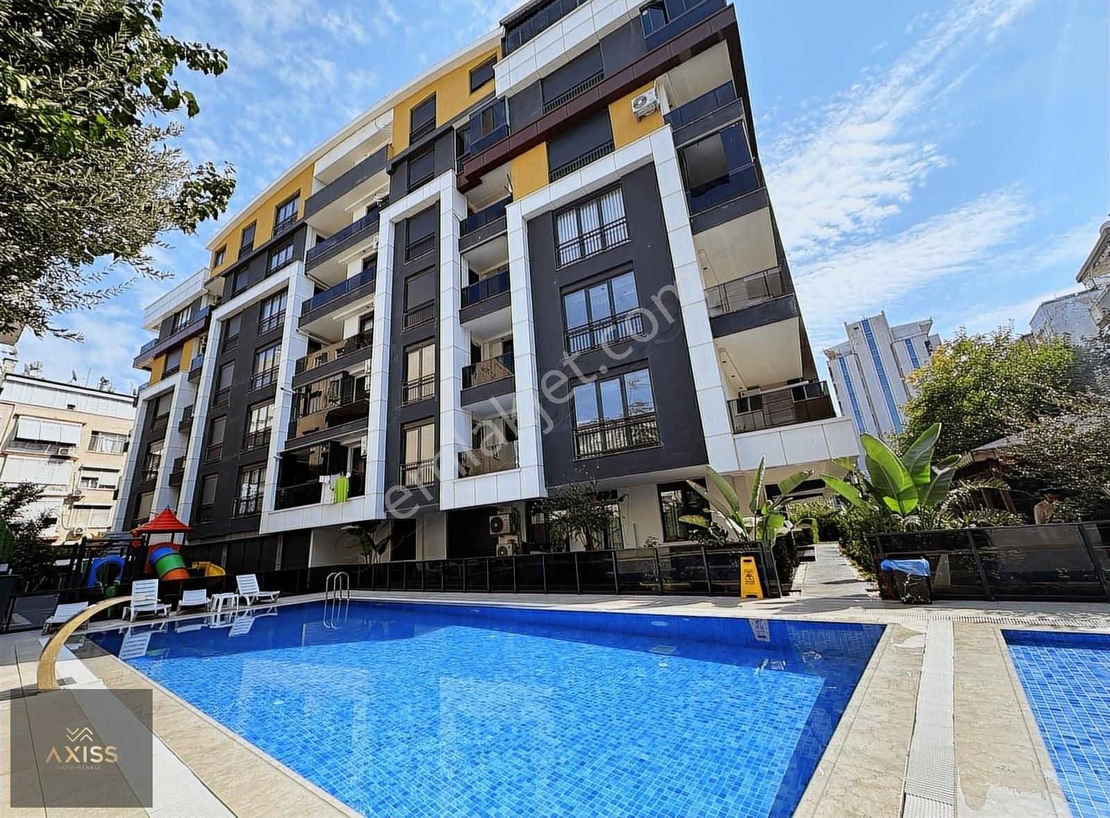 Akıllı Sistemli Lüks 1+1 Daire Denize 300m Kaleiçi'ne 1km
