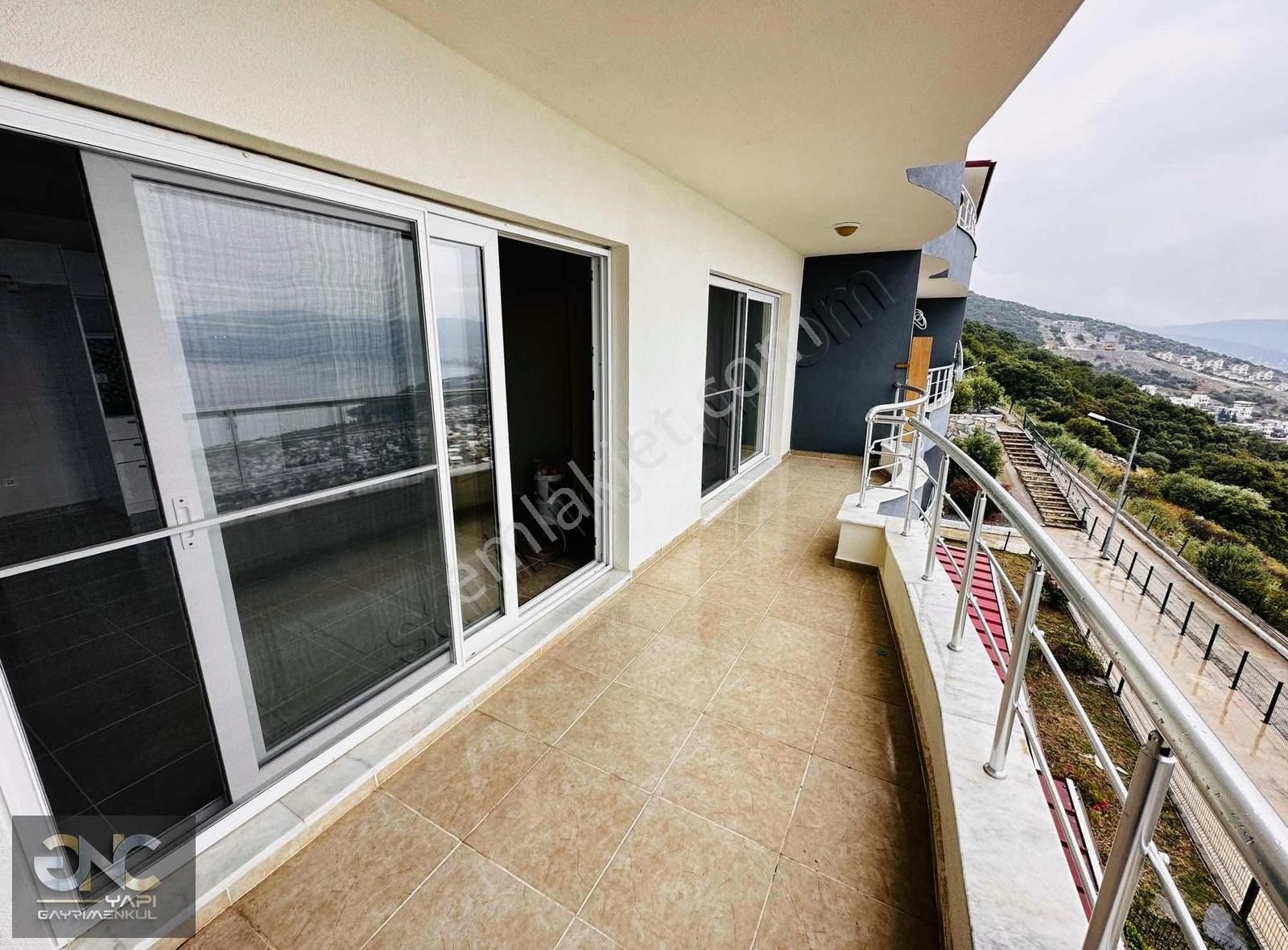 Kesintisiz Deniz Manzaralı Havuzlu Sitede 1+1 Daire - Görsel 17