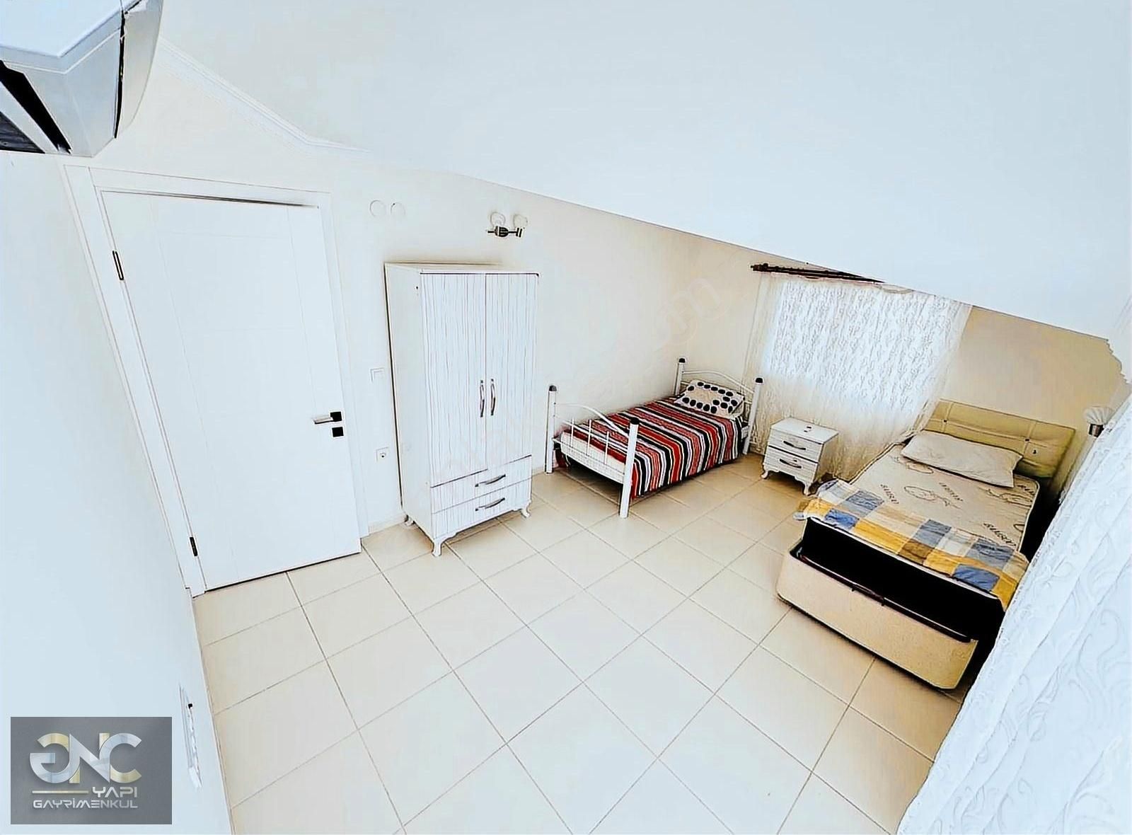 Akbük Merkezde Geniş Kullanım Alanlı 3+1 Dublex - Görsel 15