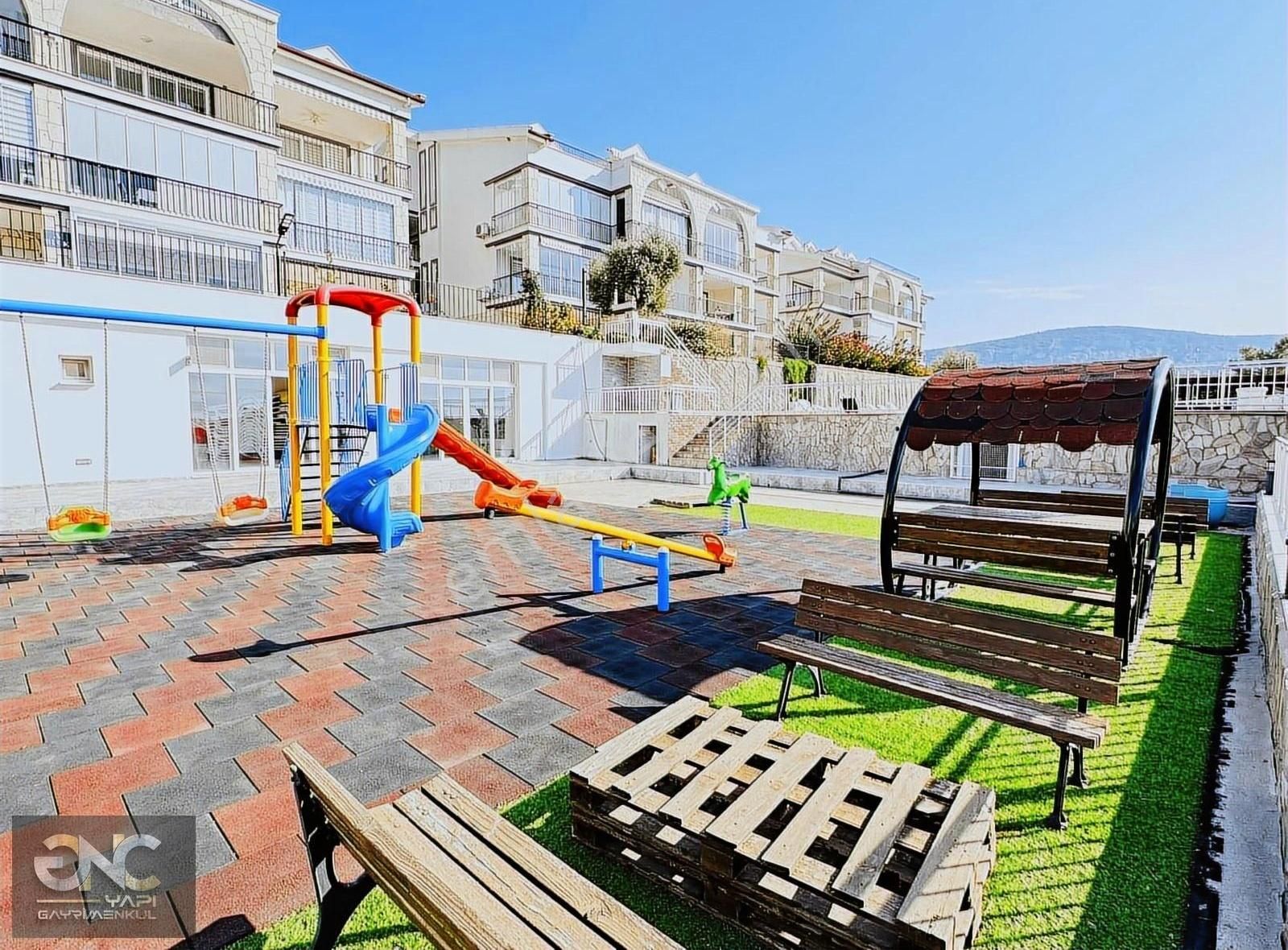 Akbük Merkezde Geniş Kullanım Alanlı 3+1 Dublex - Görsel 17