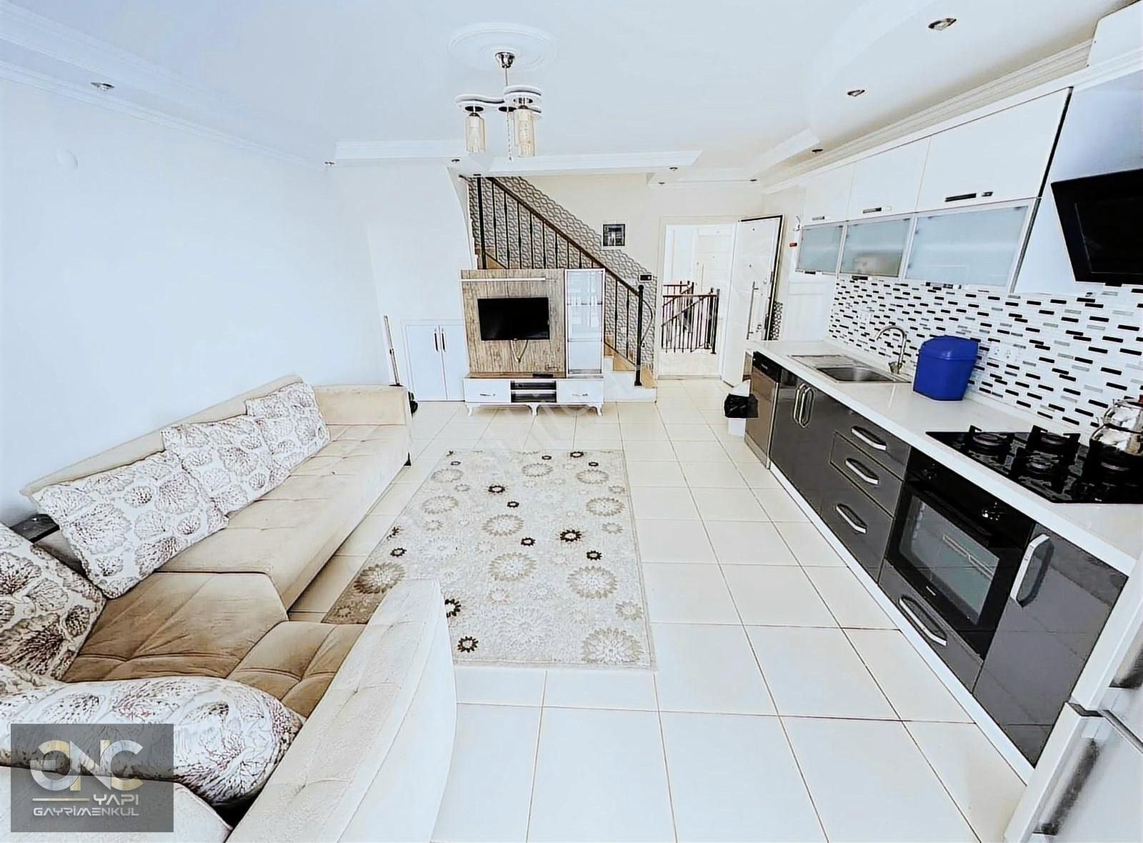 Akbük Merkezde Geniş Kullanım Alanlı 3+1 Dublex - Görsel 13