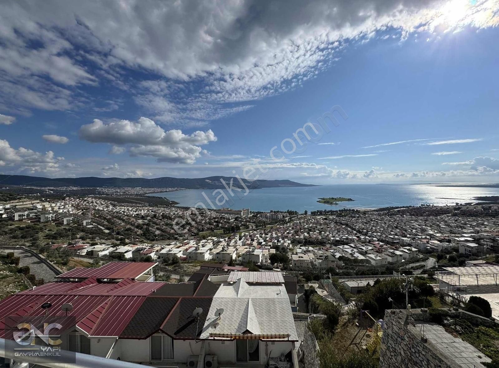 Havuzlu Güvenlikli Sitede Deniz Manzaralı Dublex Daire - Görsel 23