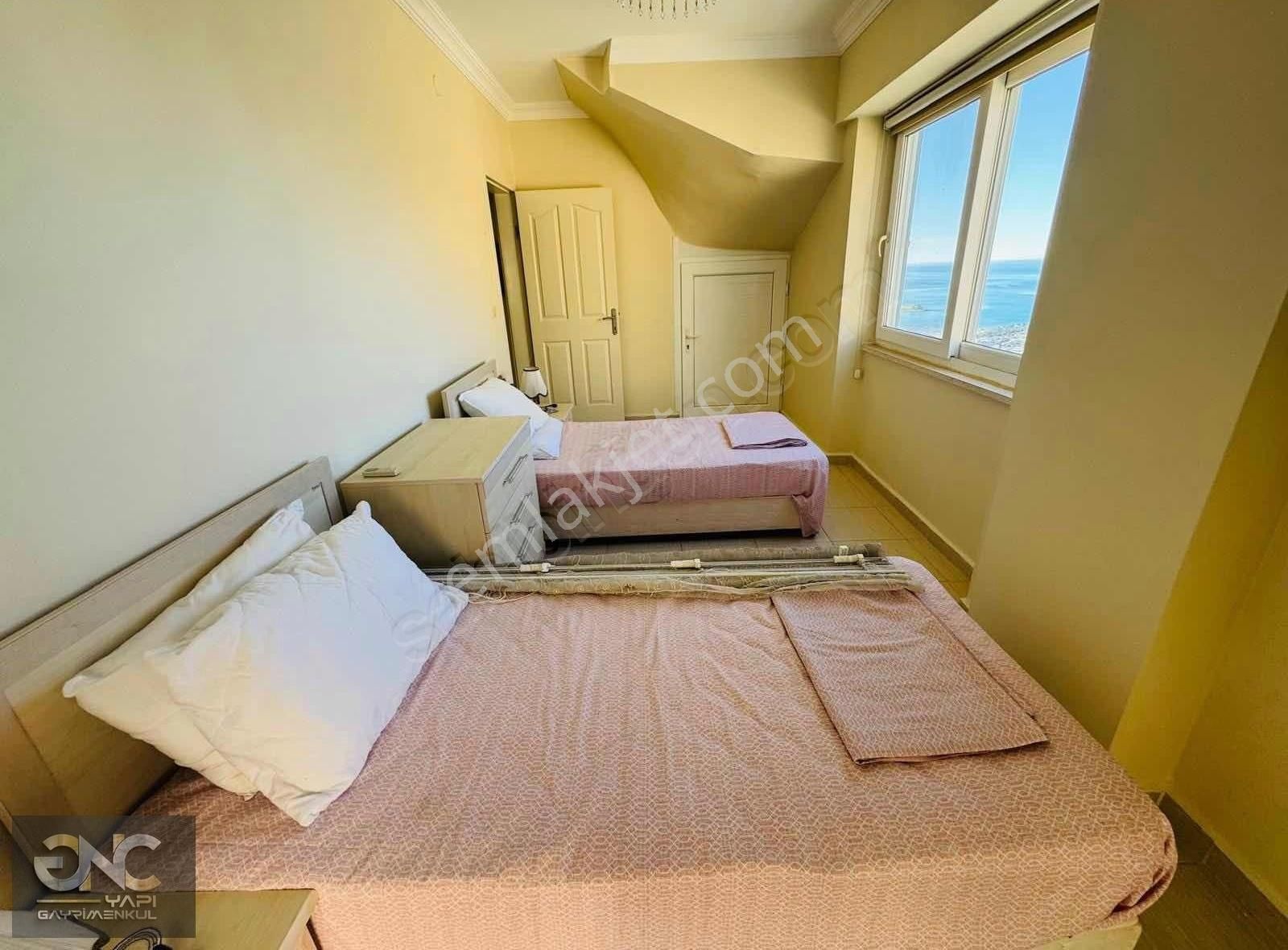 Havuzlu Güvenlikli Sitede Deniz Manzaralı Dublex Daire - Görsel 3